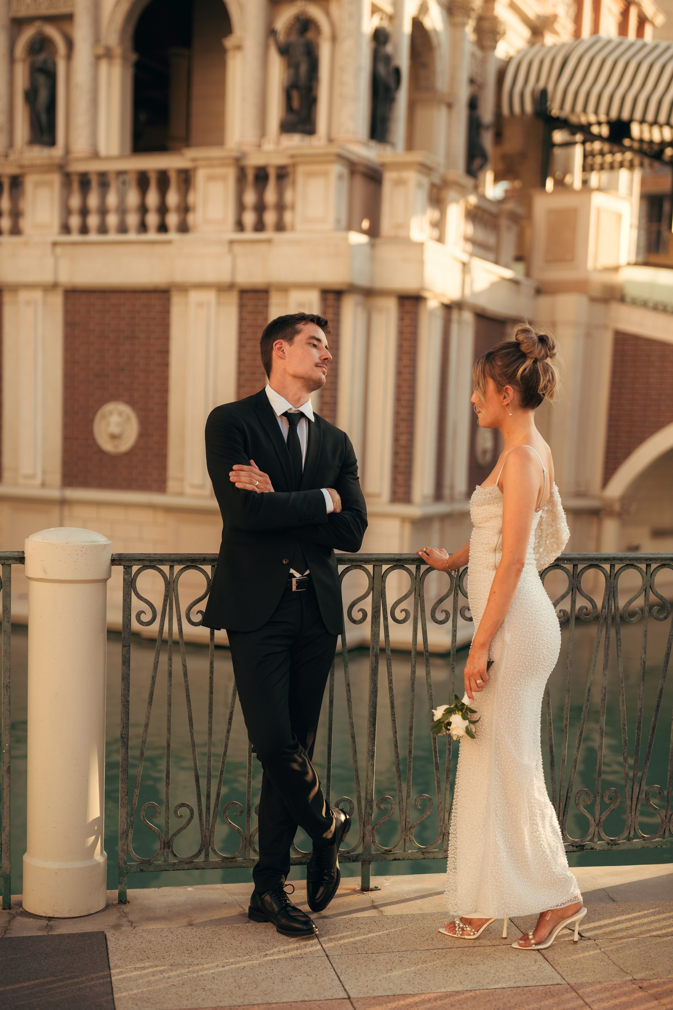 Eva&Jonny. Wedding & elopement photographer Viktoriya Kravtsov. Las Vegas