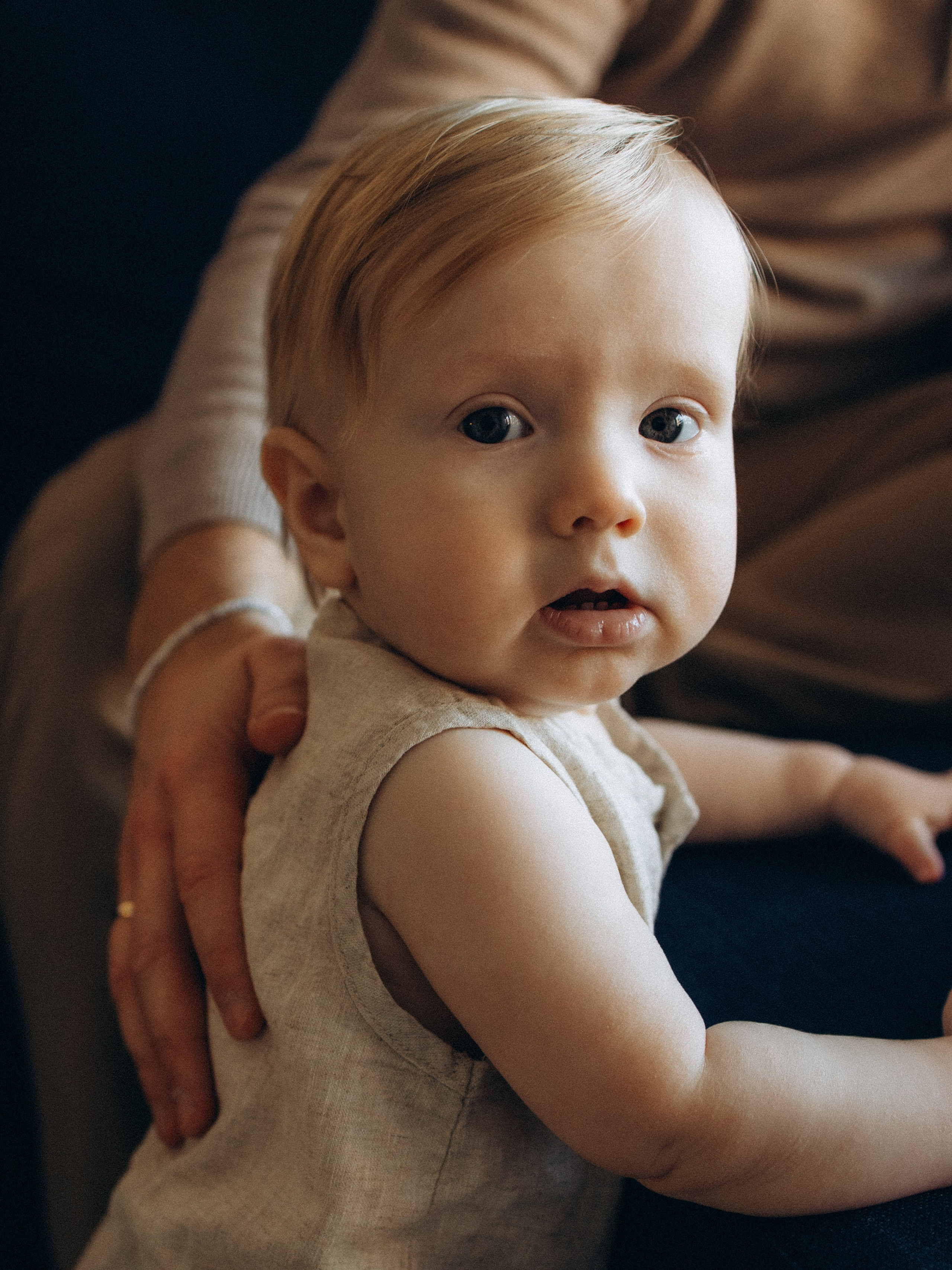 Victoria’s family. Kristina, portrait and family photographer in Helsinki
