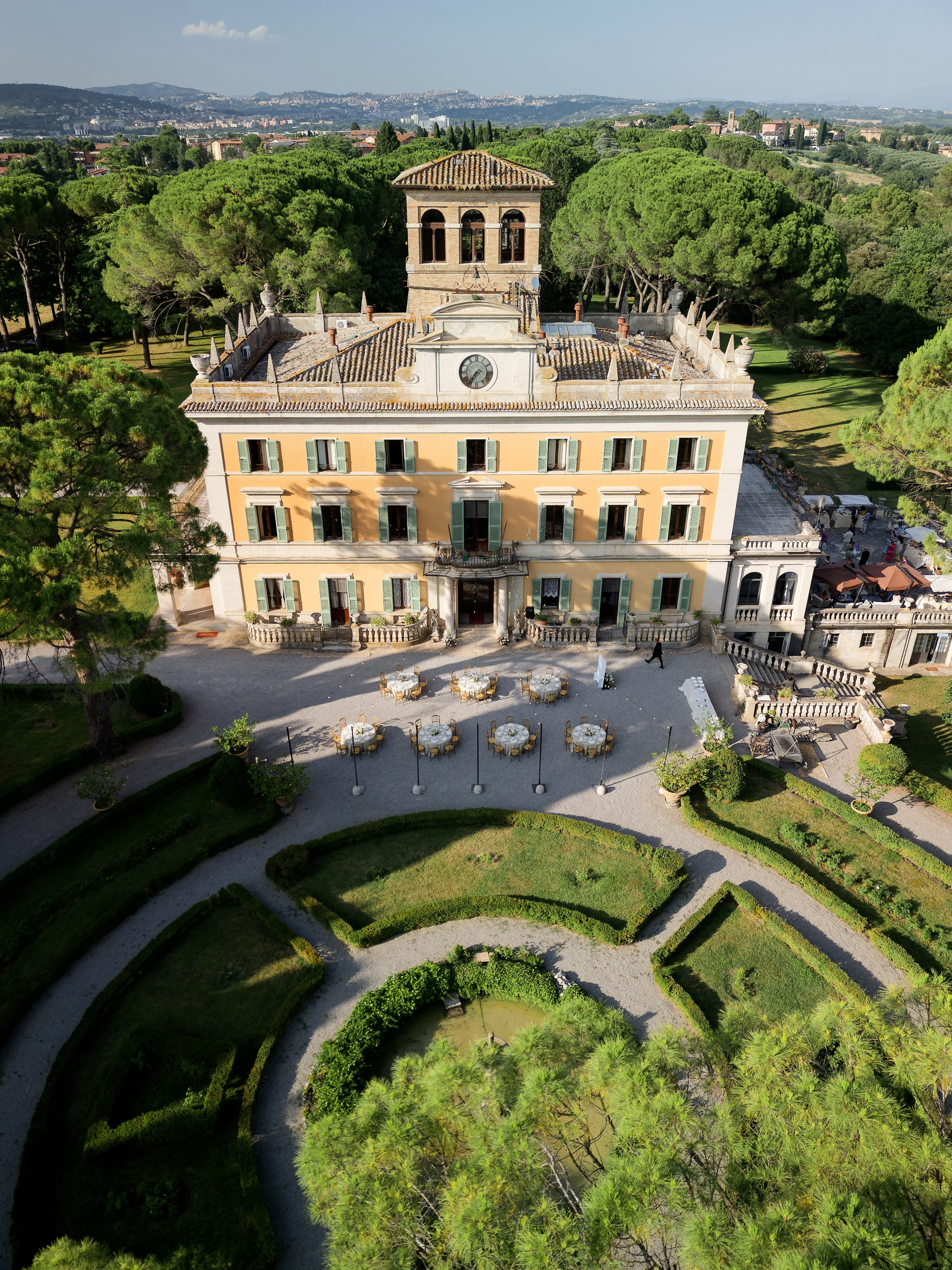 Wedding at La Torre di Pila, Umbria, Italy