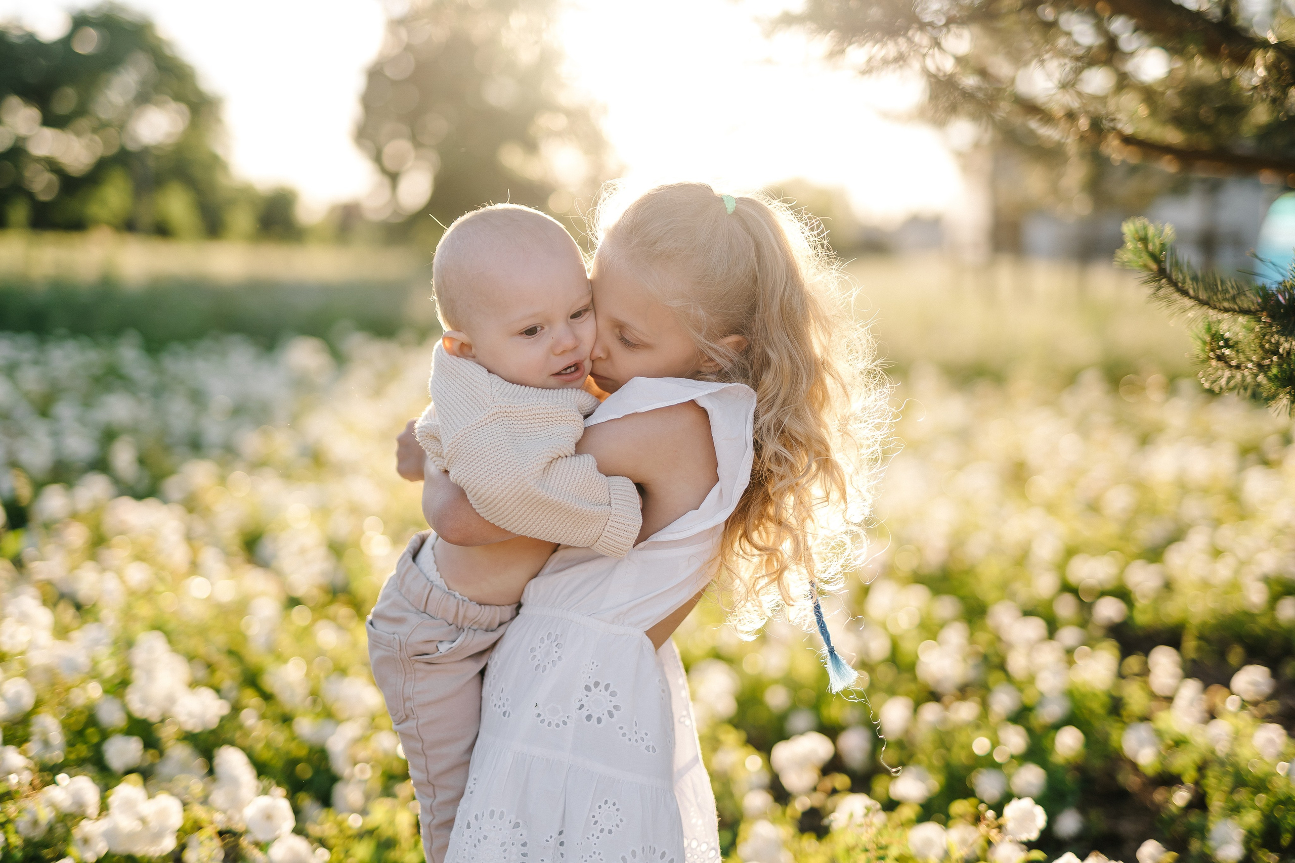 Mini sesja w plenerze. Fotograf Łódź - sesja ciążowa, noworodkowa, dziecięca. Studio w Łodzi