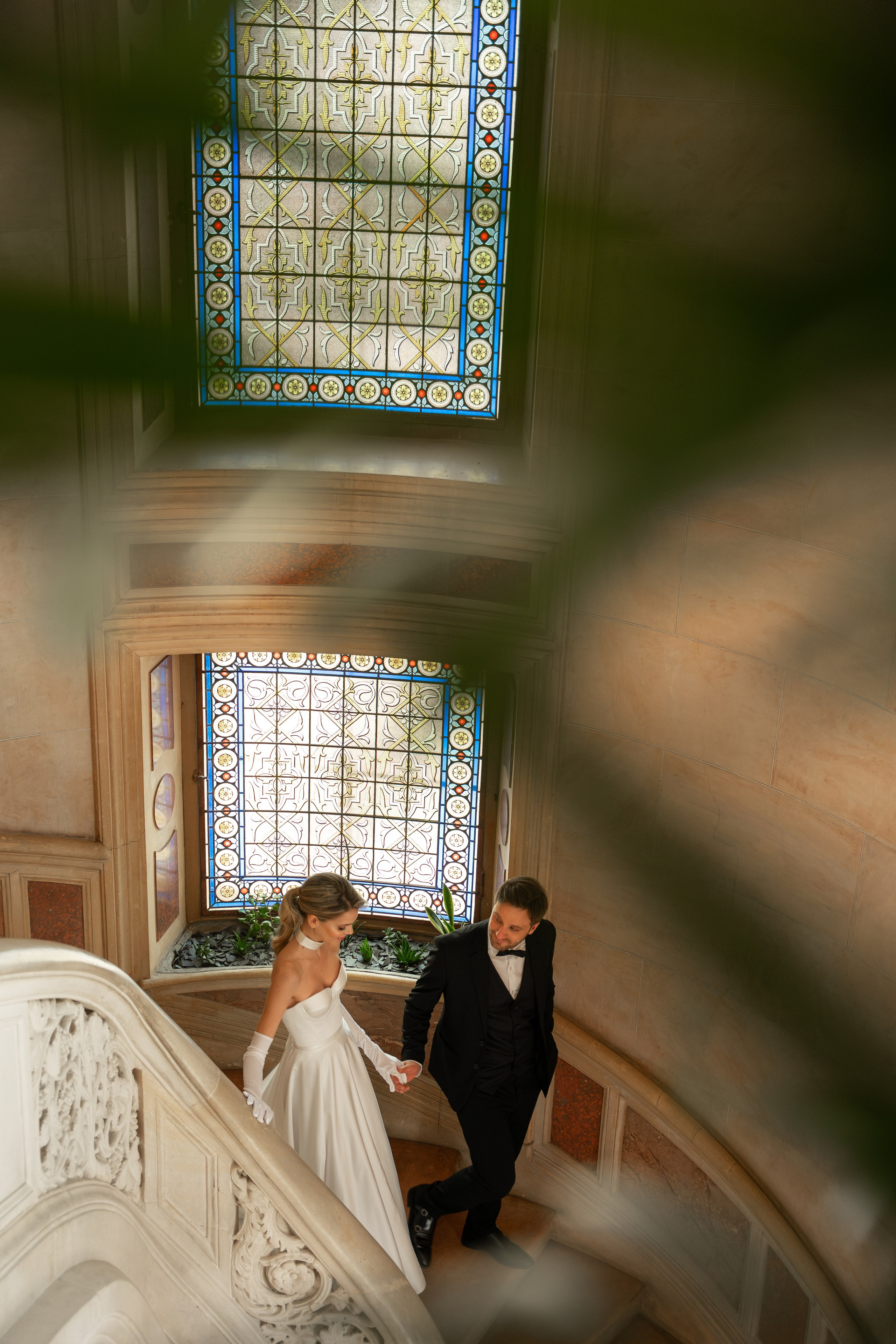Chateau elopement inspiration. Wedding photographer in Paris Oksana Shum