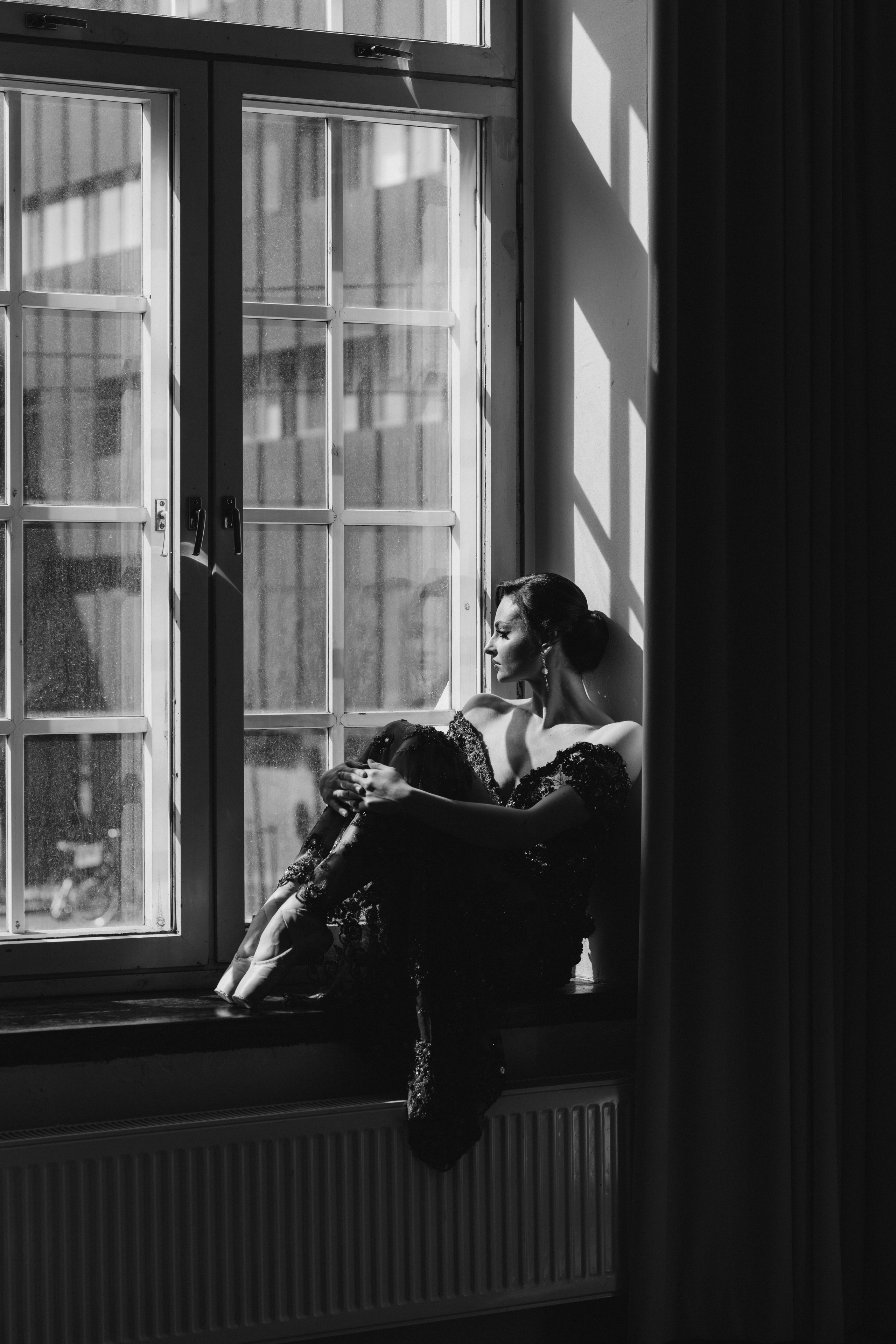 Riikka Couture, Riikka Ikäheimo, Violetta Keller, Portrait, Dancer. Wedding and potrait photographer in Helsinki Vickan O