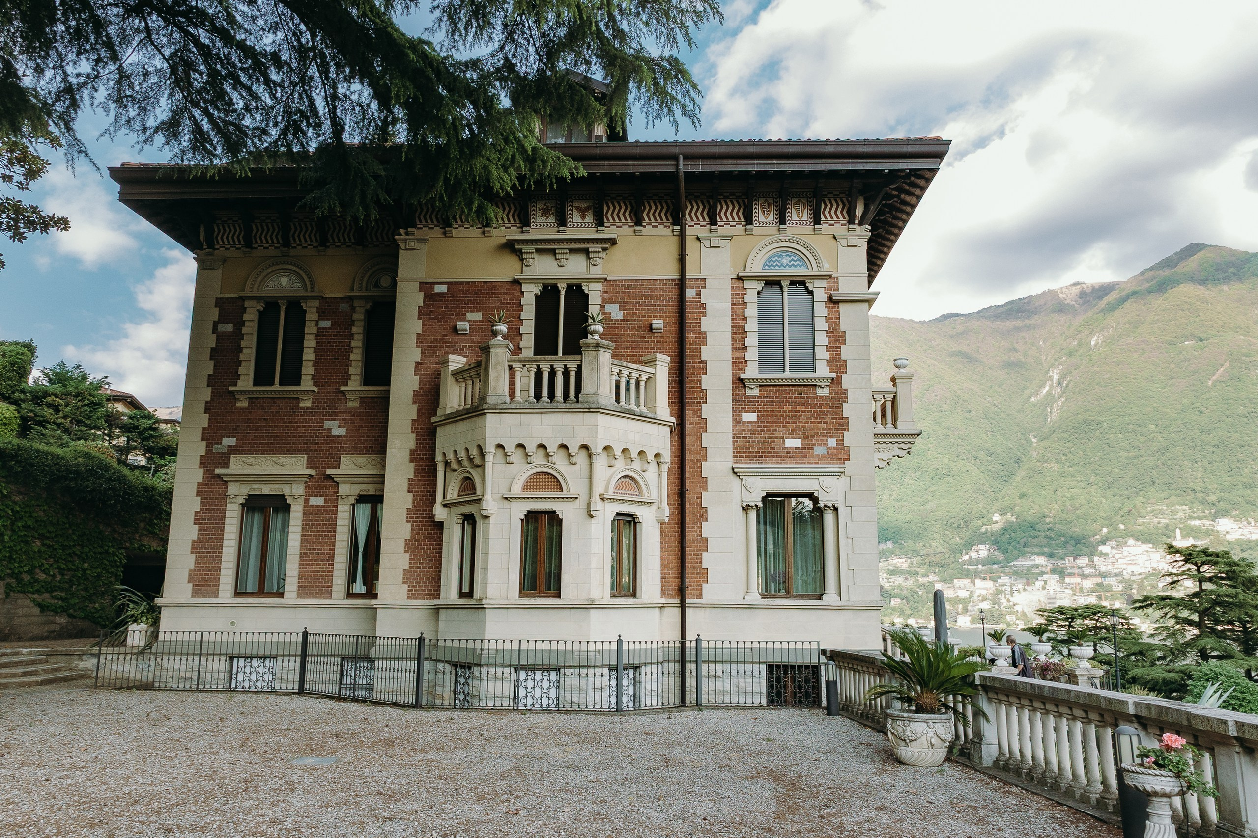 Lake view proposal. Wedding and proposal photographer Italy Como Milan Pavia Bergamo Tuscany Marija Galaka