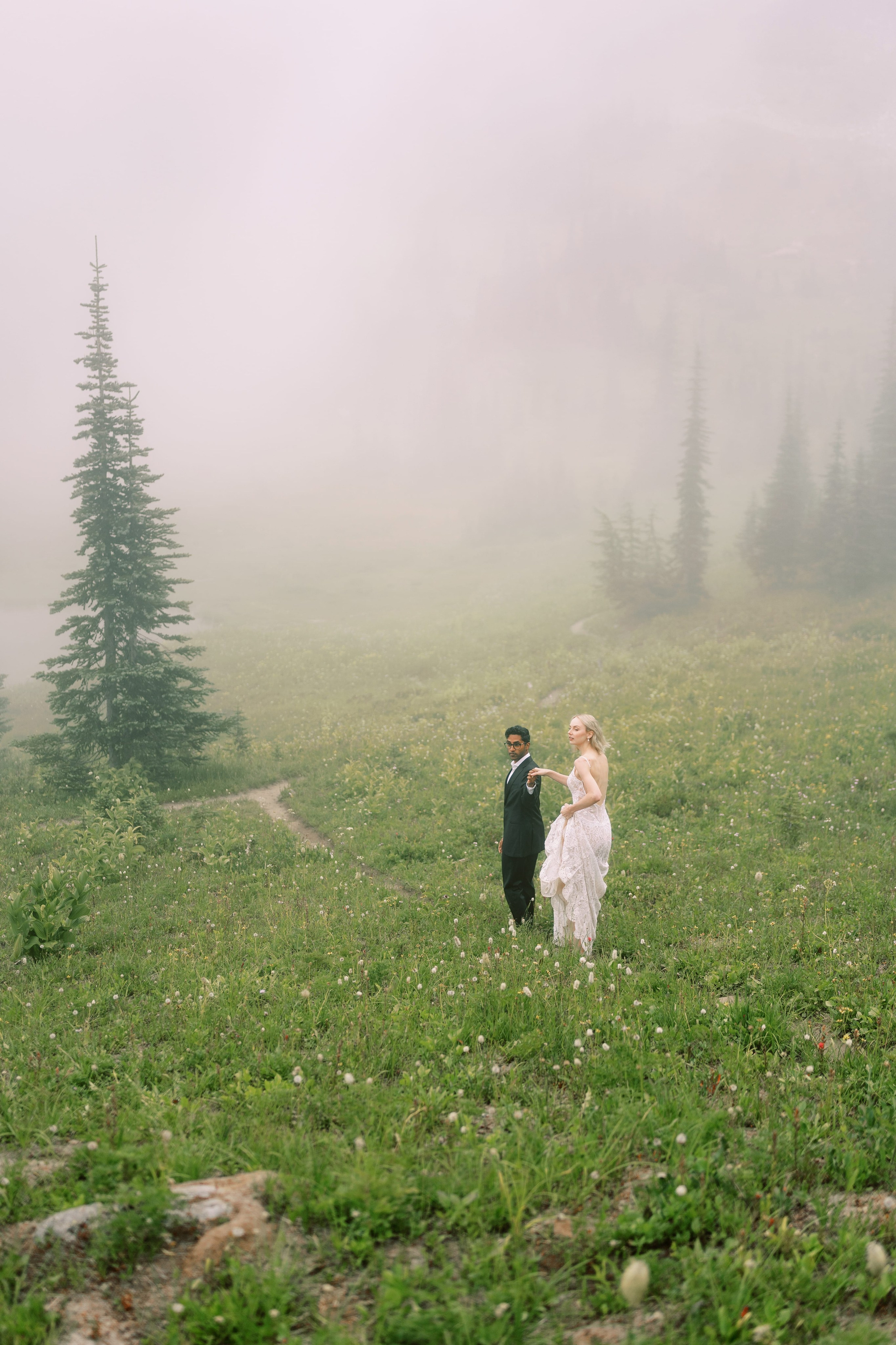 Rachel & Ryan Wedding photoshoot. August 2024. Little Tipsoo Lake, WA Day 2. EVAN ARISTOV WEDDING PHOTOGRAPHY — Seattle Wedding Photographer