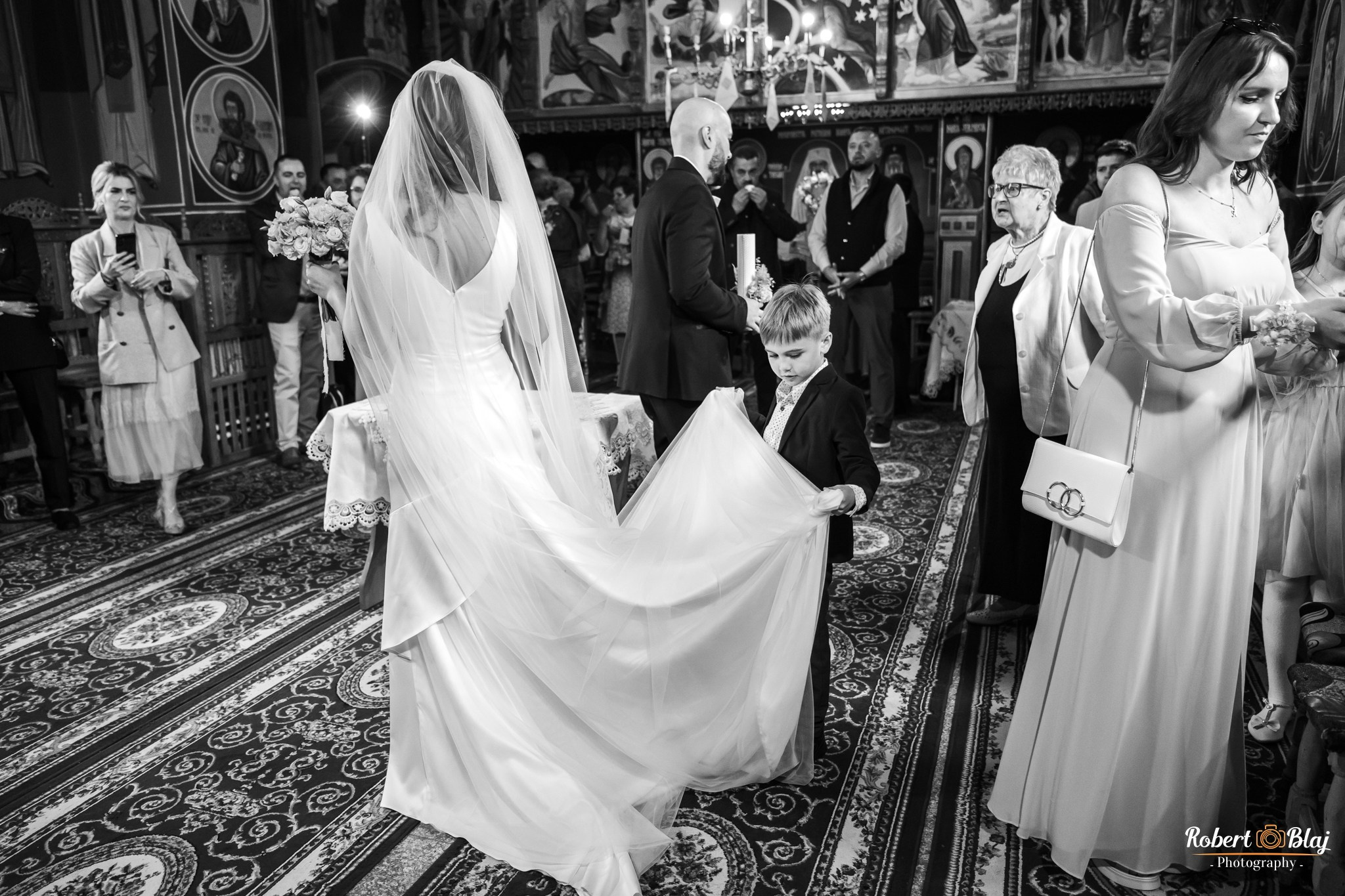 Ioana & Florin. Robert Blaj - Fotograf Nuntă Iași