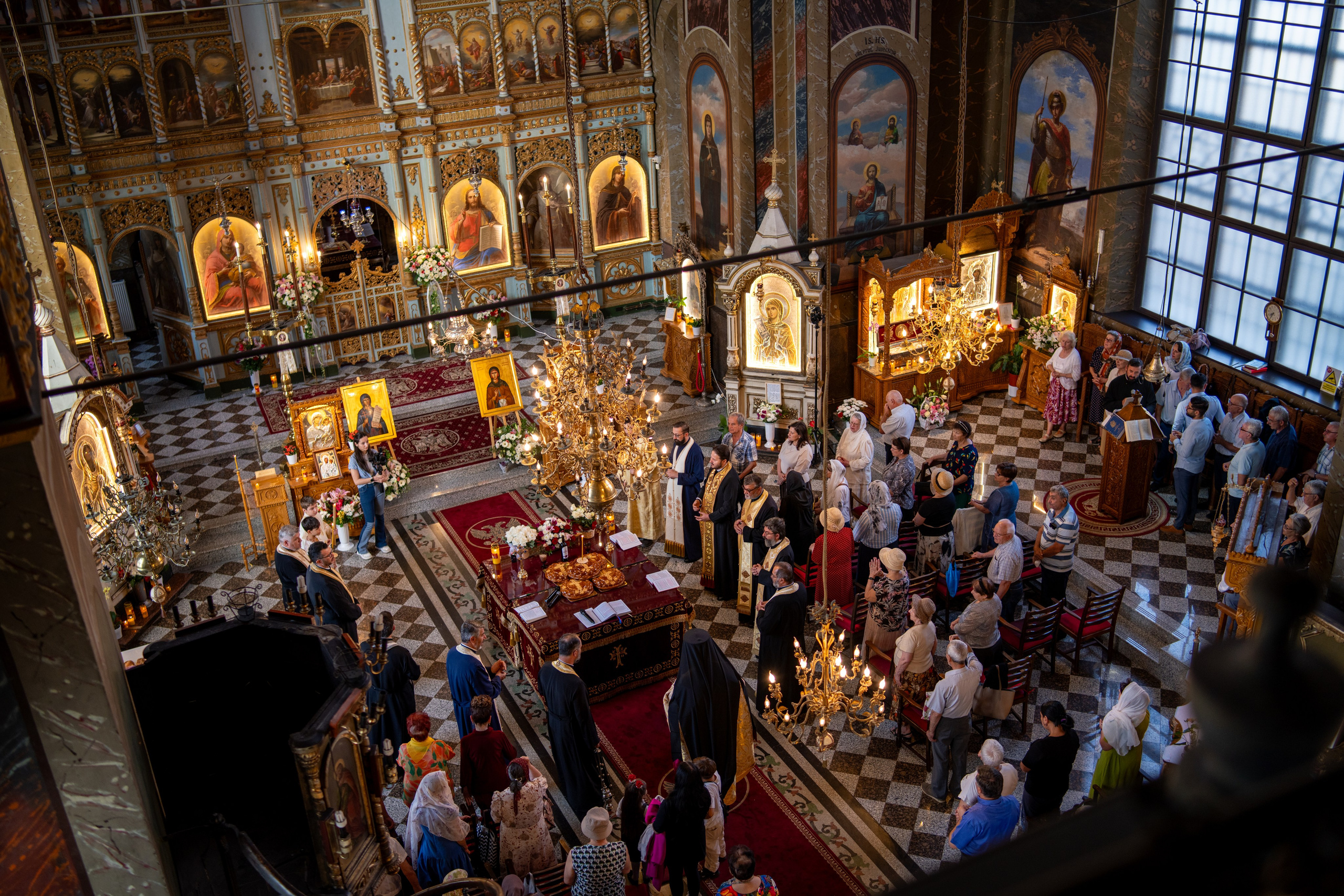 Hram Biserica Sfânta Vineri din Ploiești. Mihai Alexandra Events