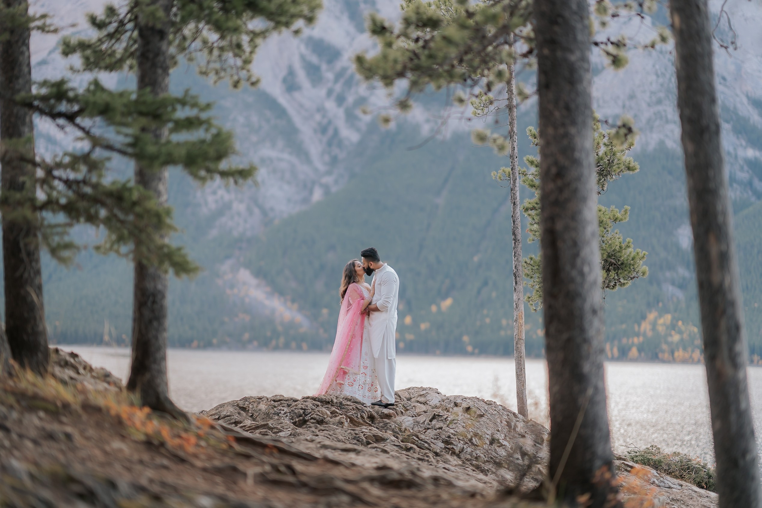 TINU & ASHKA. WEDDING PHOTO COLOR GRADING