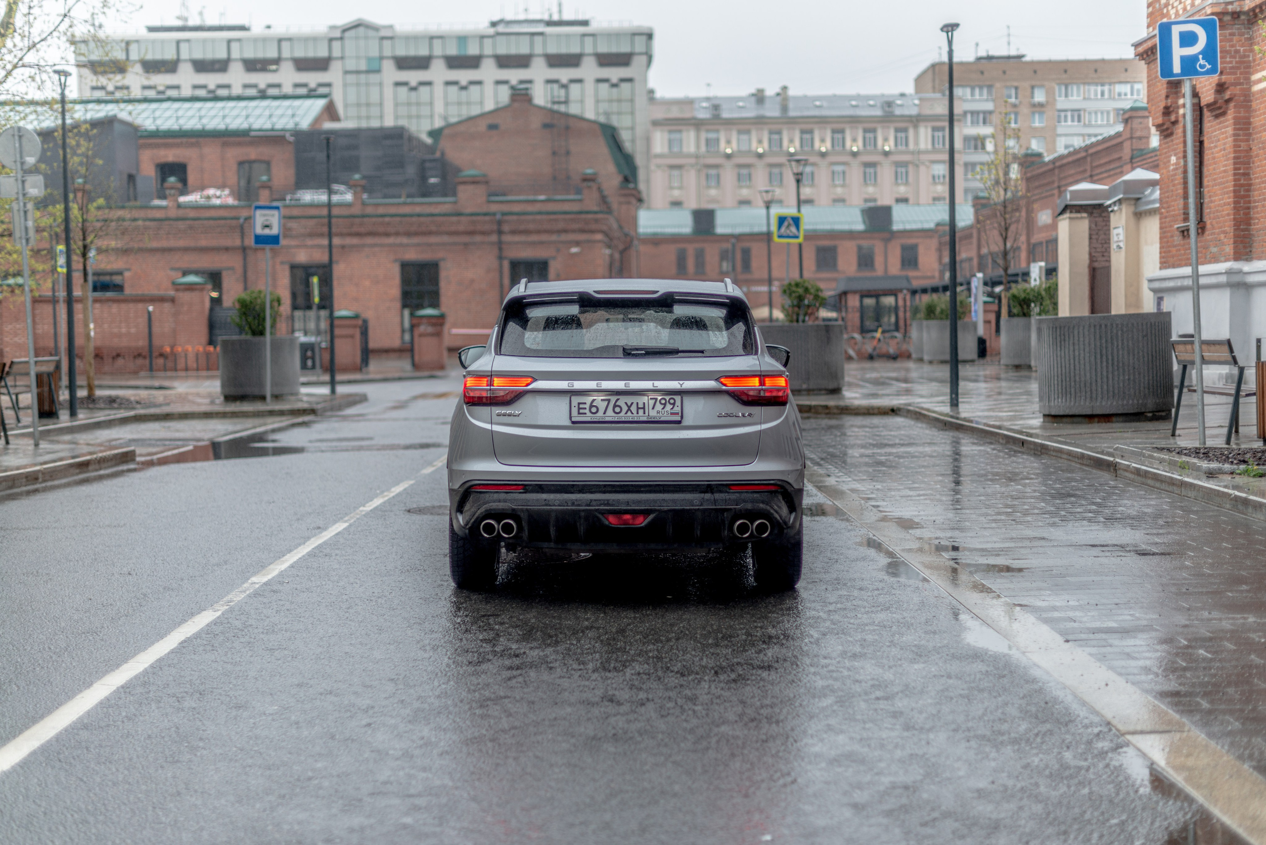 Фотосъемка автомобиля Geely Coolray. ФОТОГРАФ МЕКСИКА КИНТАНА-РОО