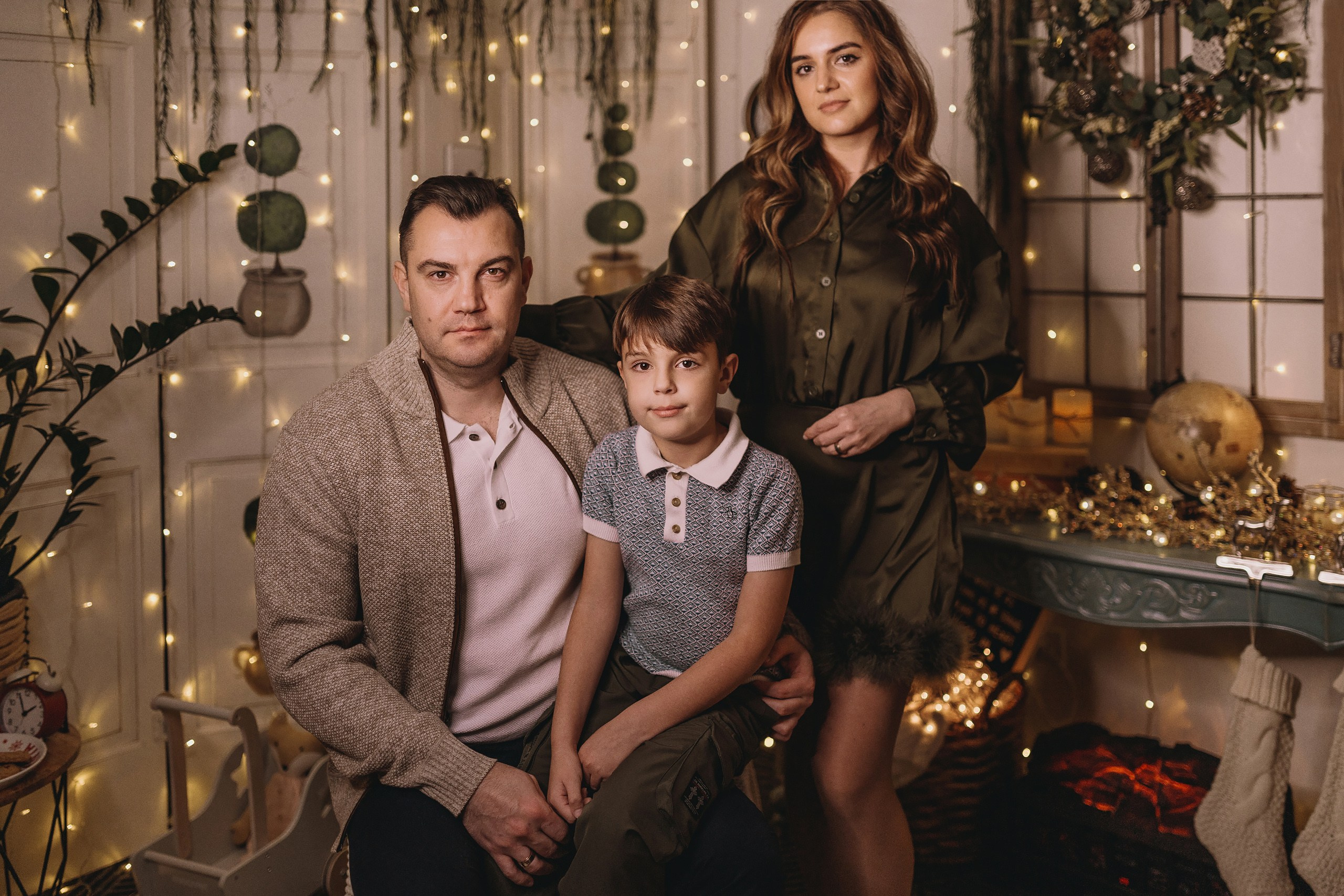 11.28.2025 Christmas Photoshoot. Wedding family event photographer in Chicago Nick Yushevich
