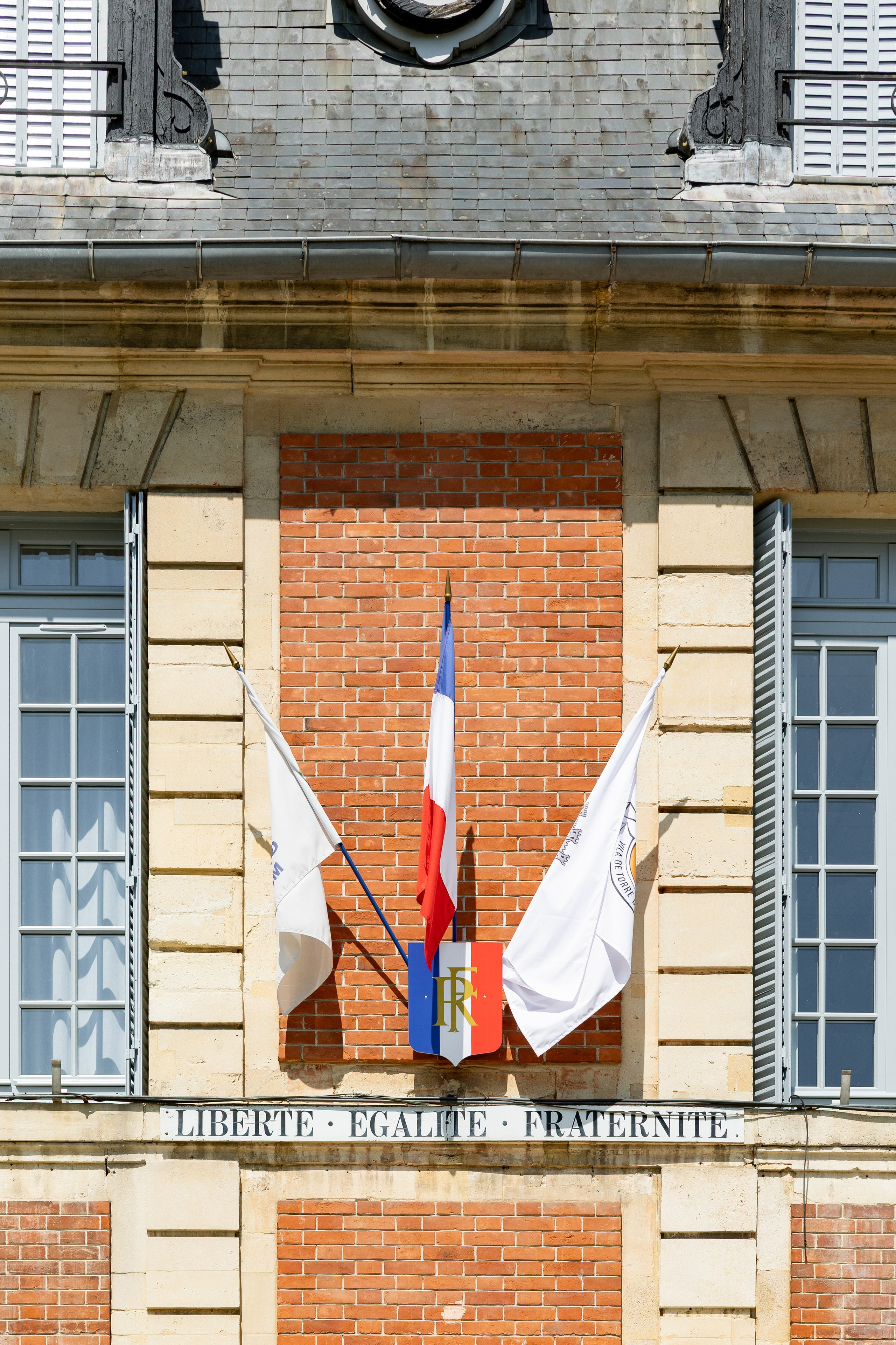 Cristina & Louis, La DÎME