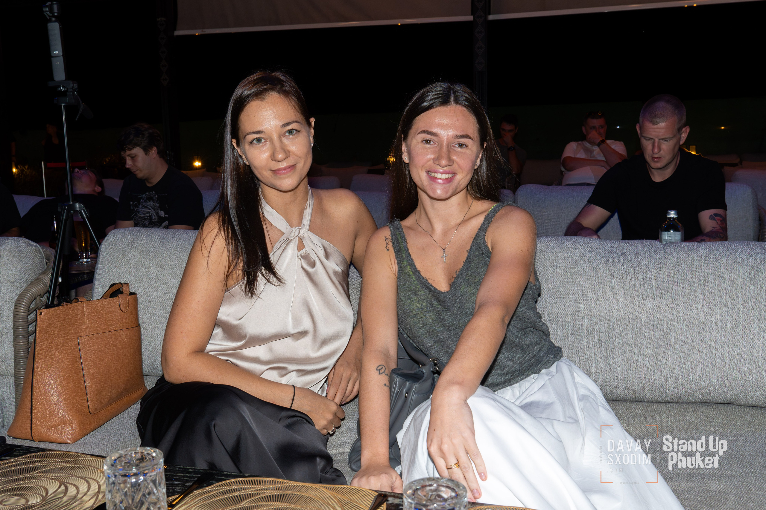 Standup Влада Лапина | Фоторепортаж | Афиша | DAVAYSXODIM.com PHUKET. АФИША|ФОТОРЕПОРТАЖИ|ИВЕНТЫ|ПХУКЕТ