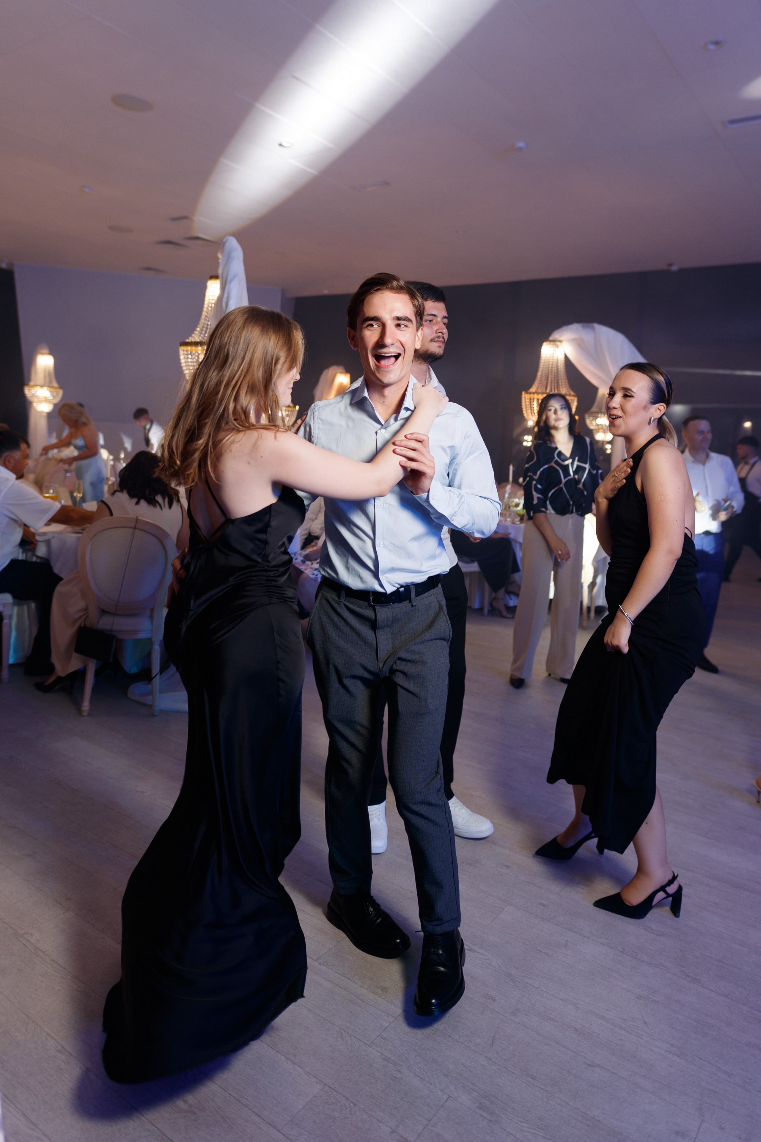 Liveriu & Tatiana | Fotografie de nuntă. Scarlat Photography