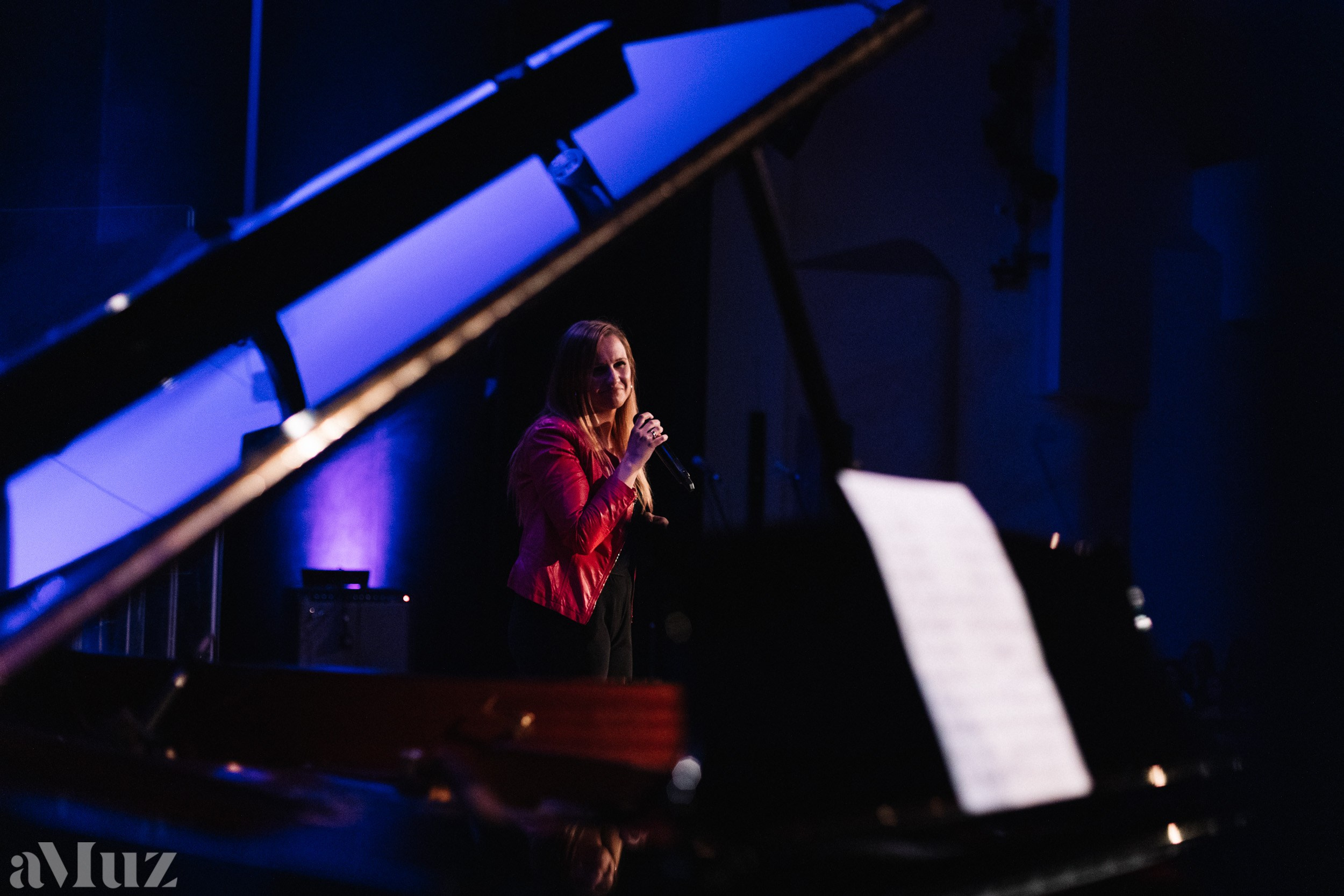 Jazz Zaśpiewam. Fotograf Ślubny Warszawa - Sesje Biznesowe Rodzinne Eventy