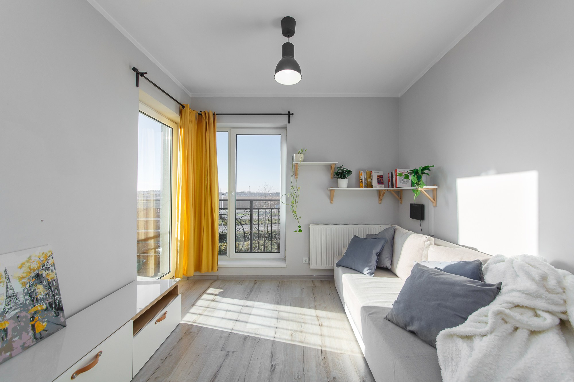 Fotografia nieruchomości, wnętrz, mieszkań, restauracji, biur i apartamentów. Wedding and portrait photographer in Poland Vitali Frozen