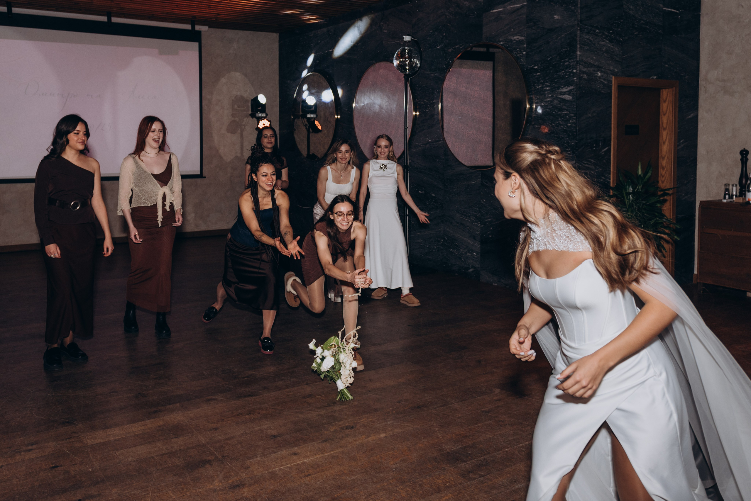 Дмитро та Аліса. Весільний фотограф та відеограф в Києві