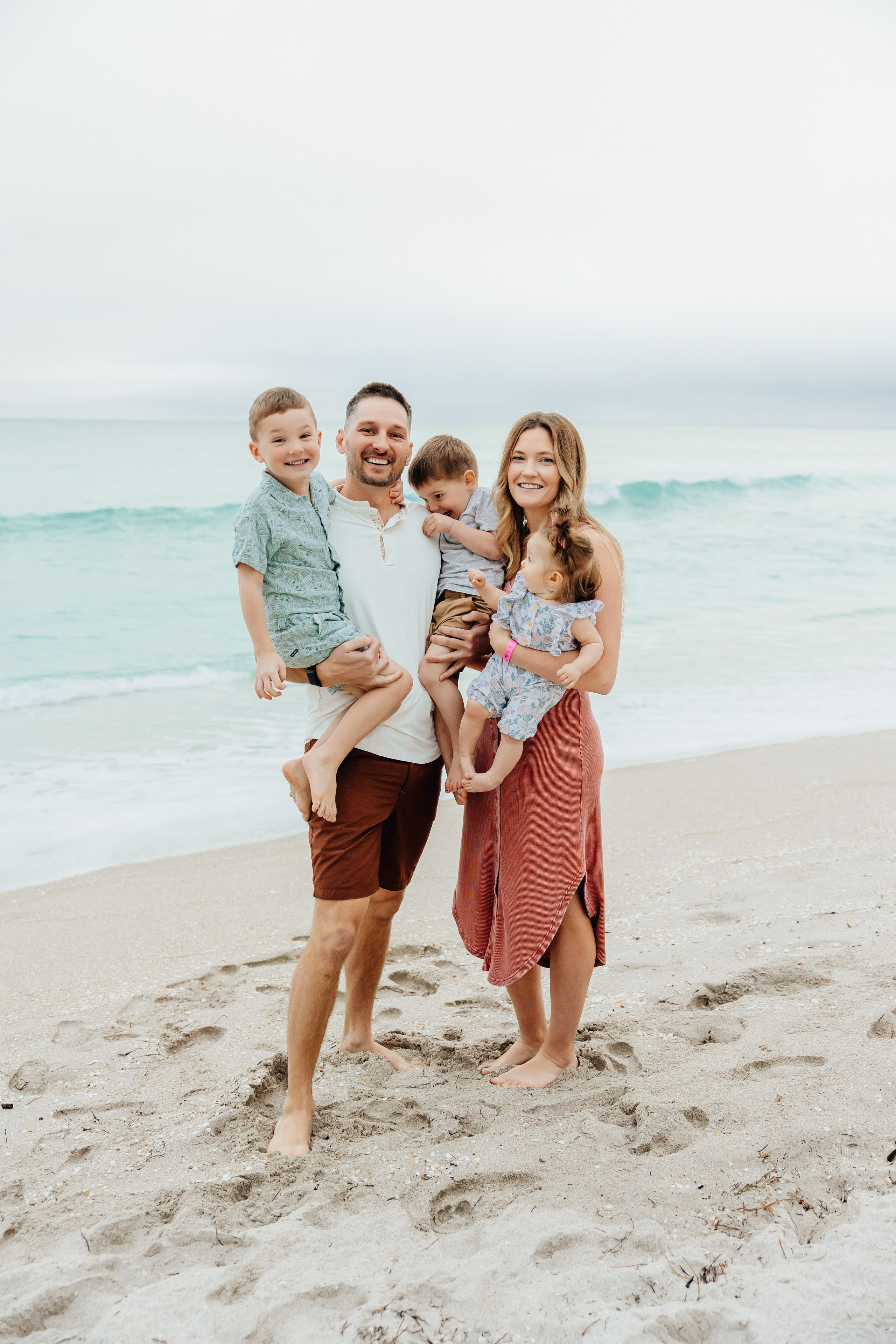 Family. Alya Leto Photographer