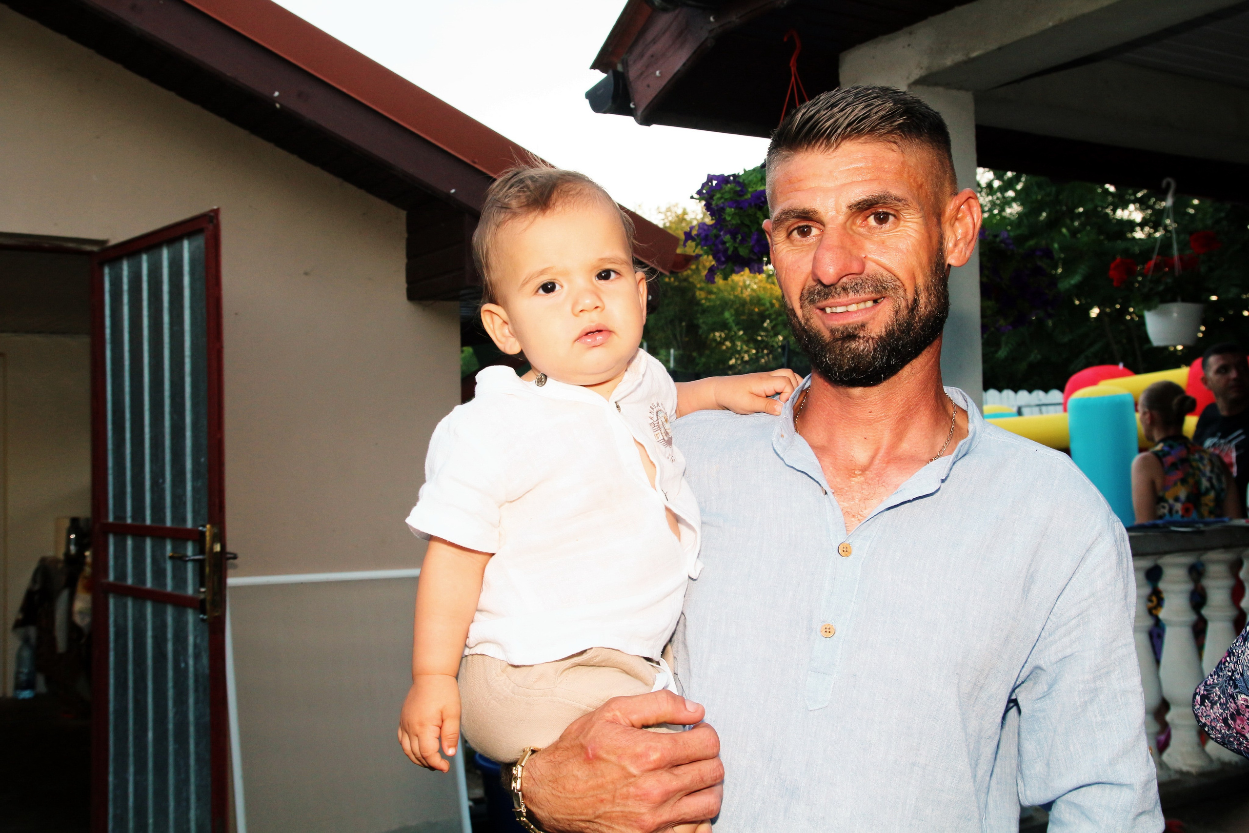 BYZO MEDIA. PETRU BYZO - family and children photographer in ROMANIA