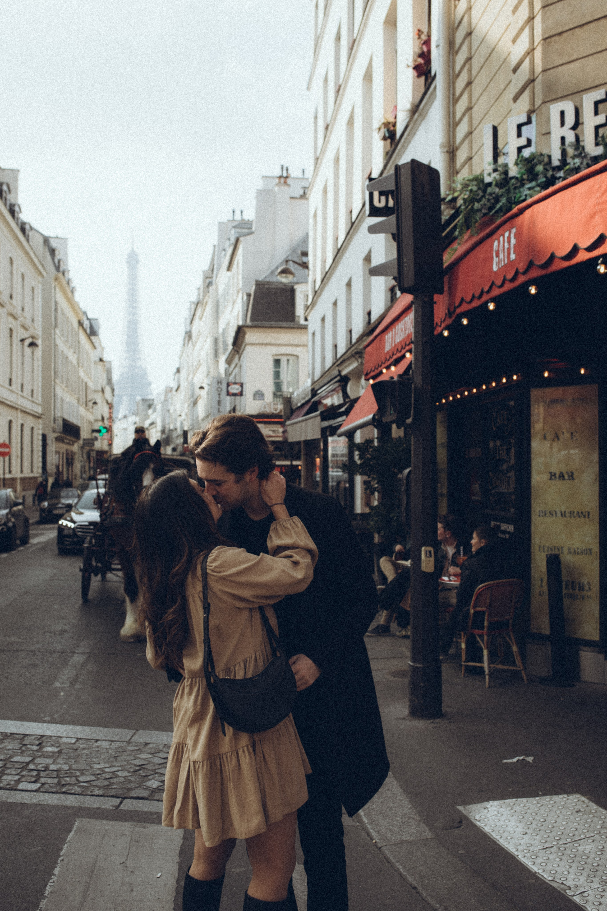 Sissi & Clement / Paris. Photographer in Paris