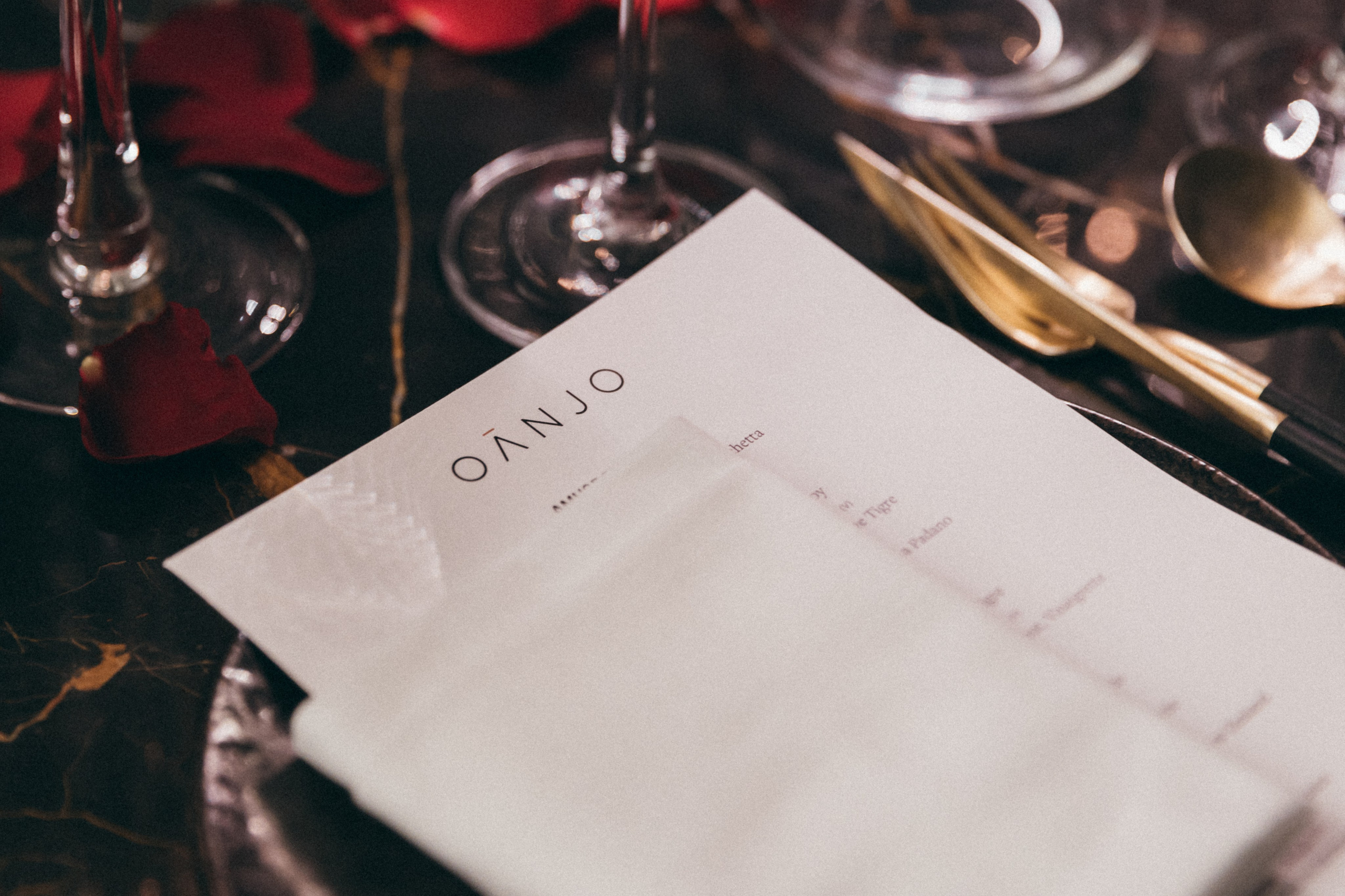 Restraunt proposal P&N. Photographer Anna Curly | Weddings and Events in Dubai