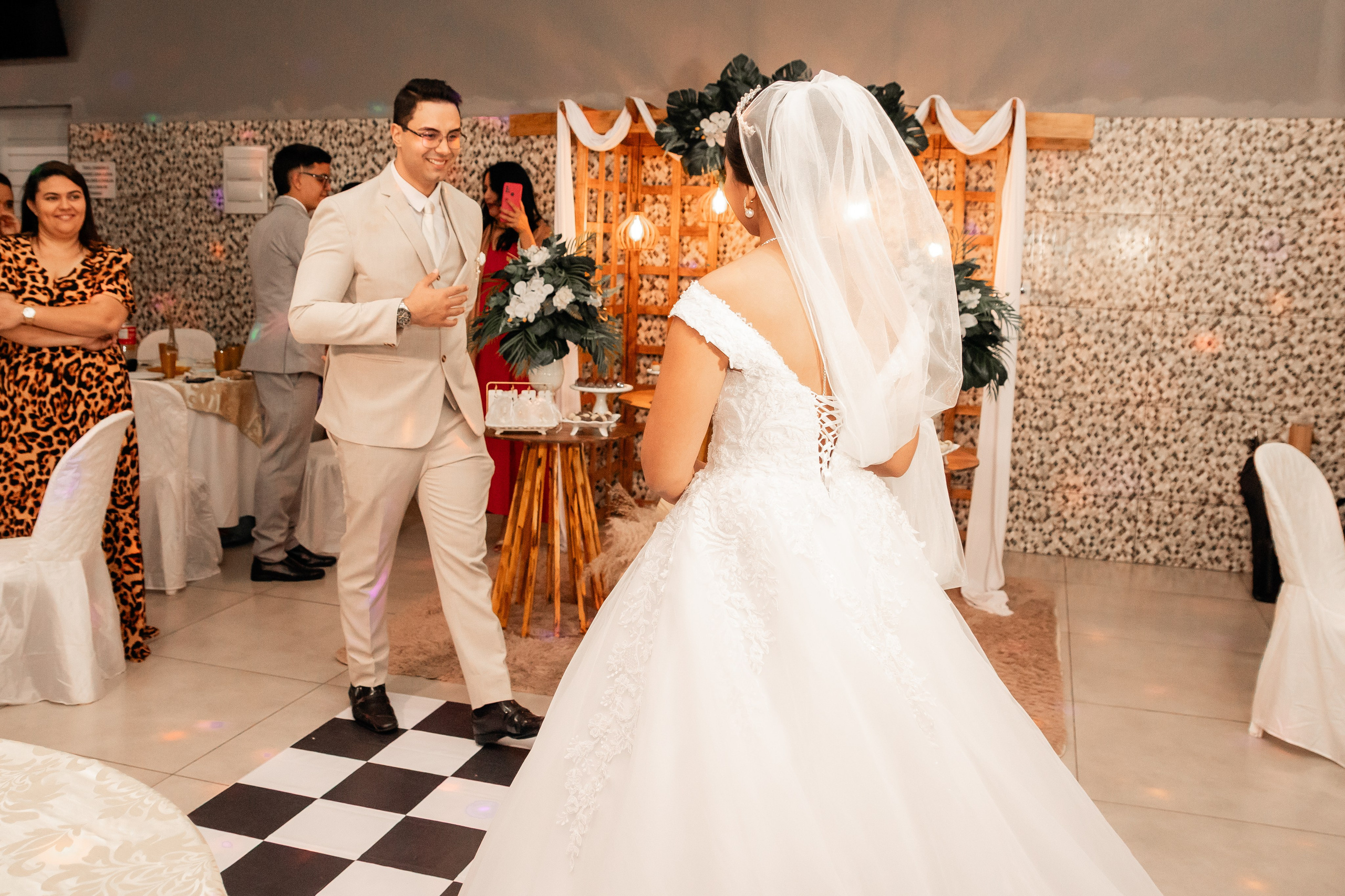 Maysa e Felipe — Making off da Noiva e Recepção. Fotógrafa de casamento e festa infantis em Marilía, São Paulo