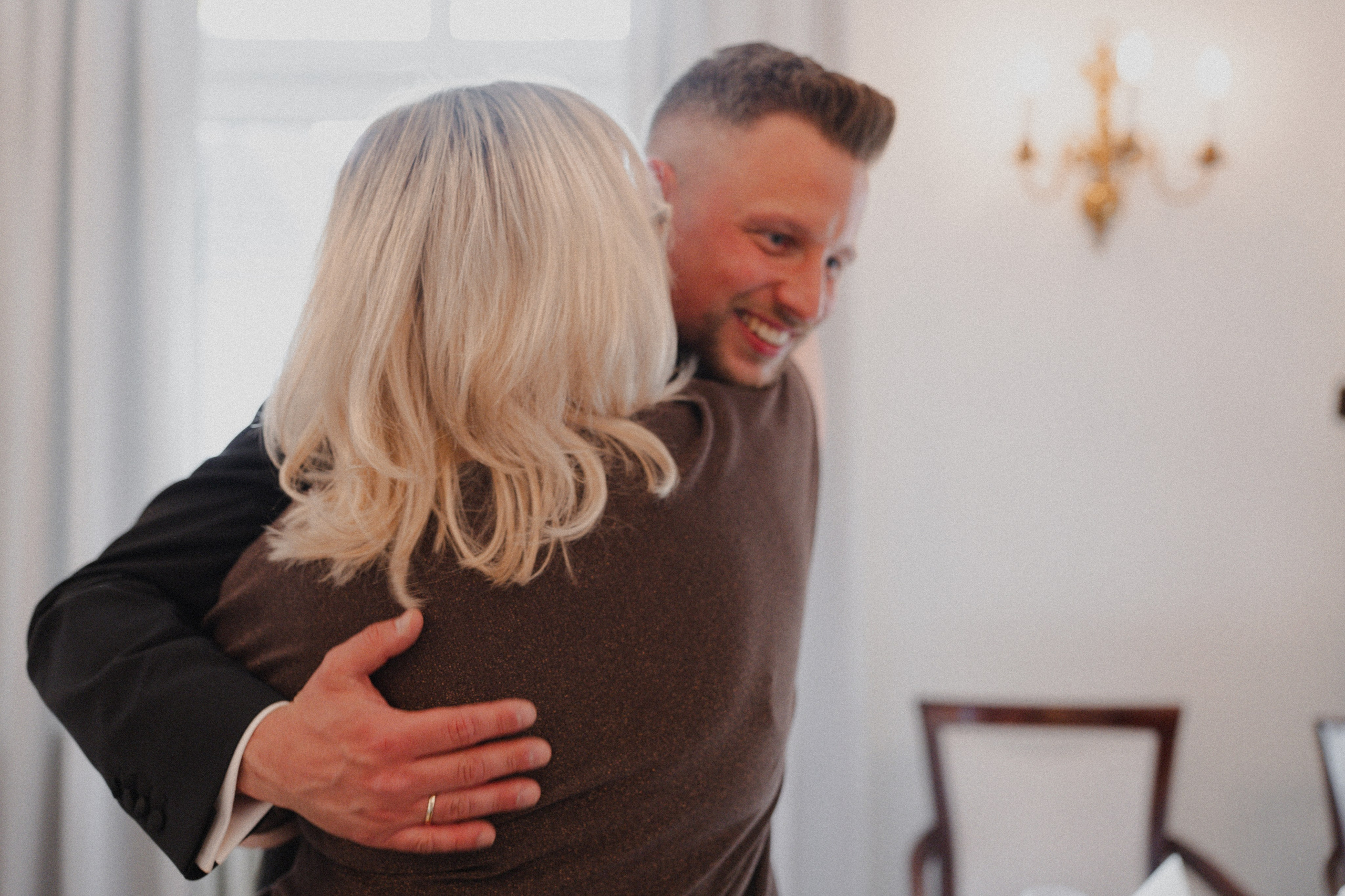 Jessica & Felix I Gesellschaft Harmonie Bochum. Hochzeitsfotografin Bochum | Halyna Reiche Fotografie NRW