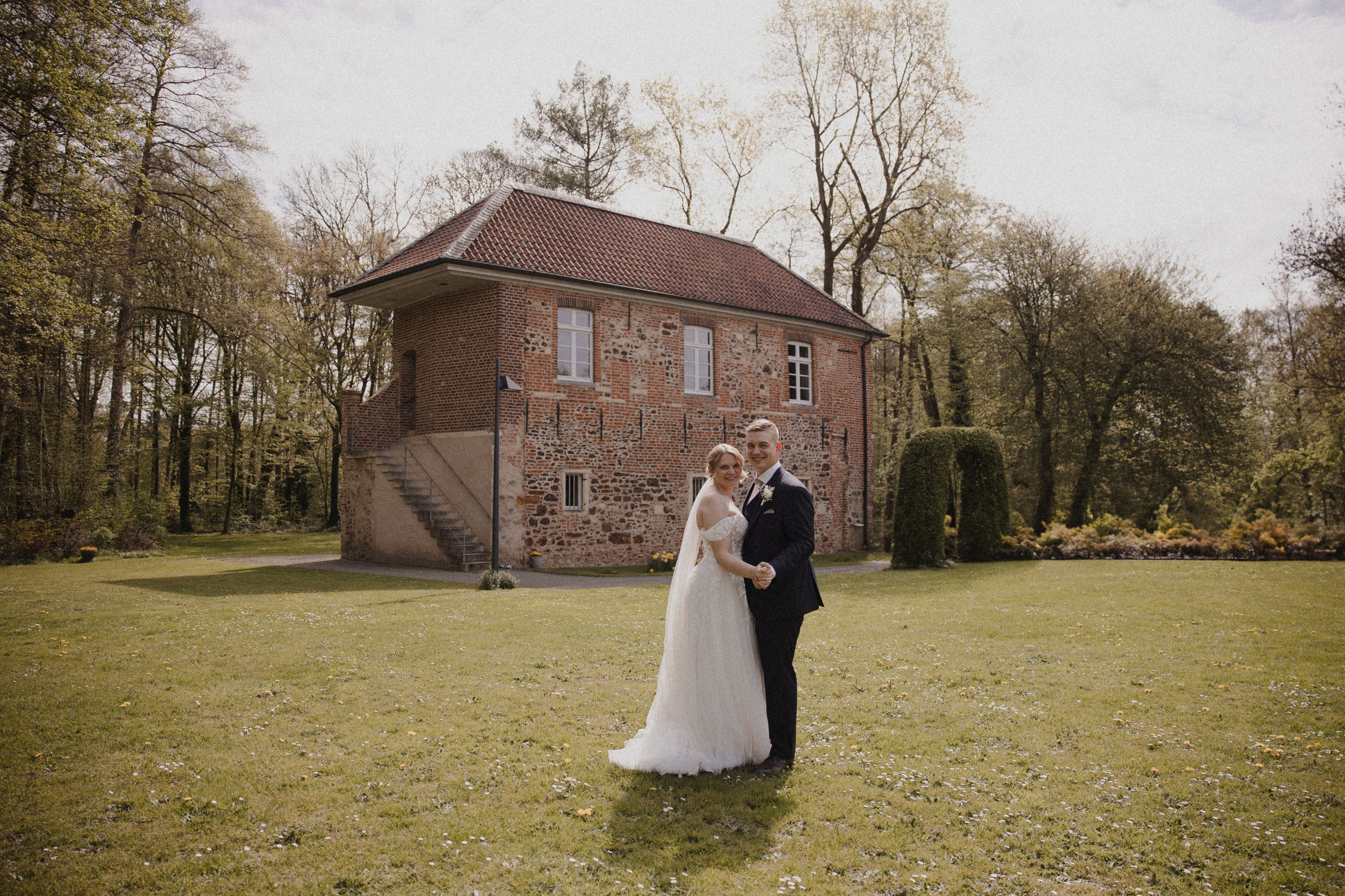 Lorena & Jan l Schloss Sythen. Hochzeitsfotografin Bochum | Halyna Reiche Fotografie NRW