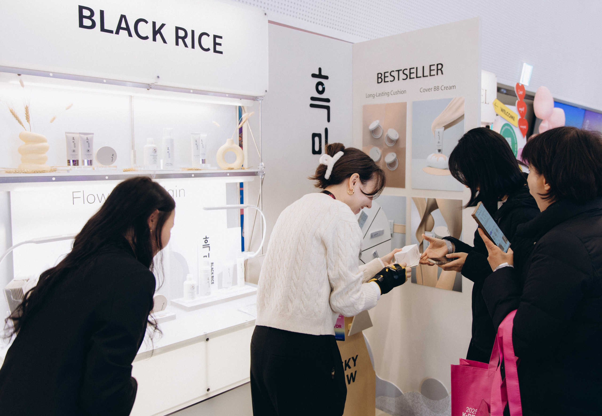 Seoul beauty expo 2025 (Black Rice). Portrait photographer in South Korea Olga Lian