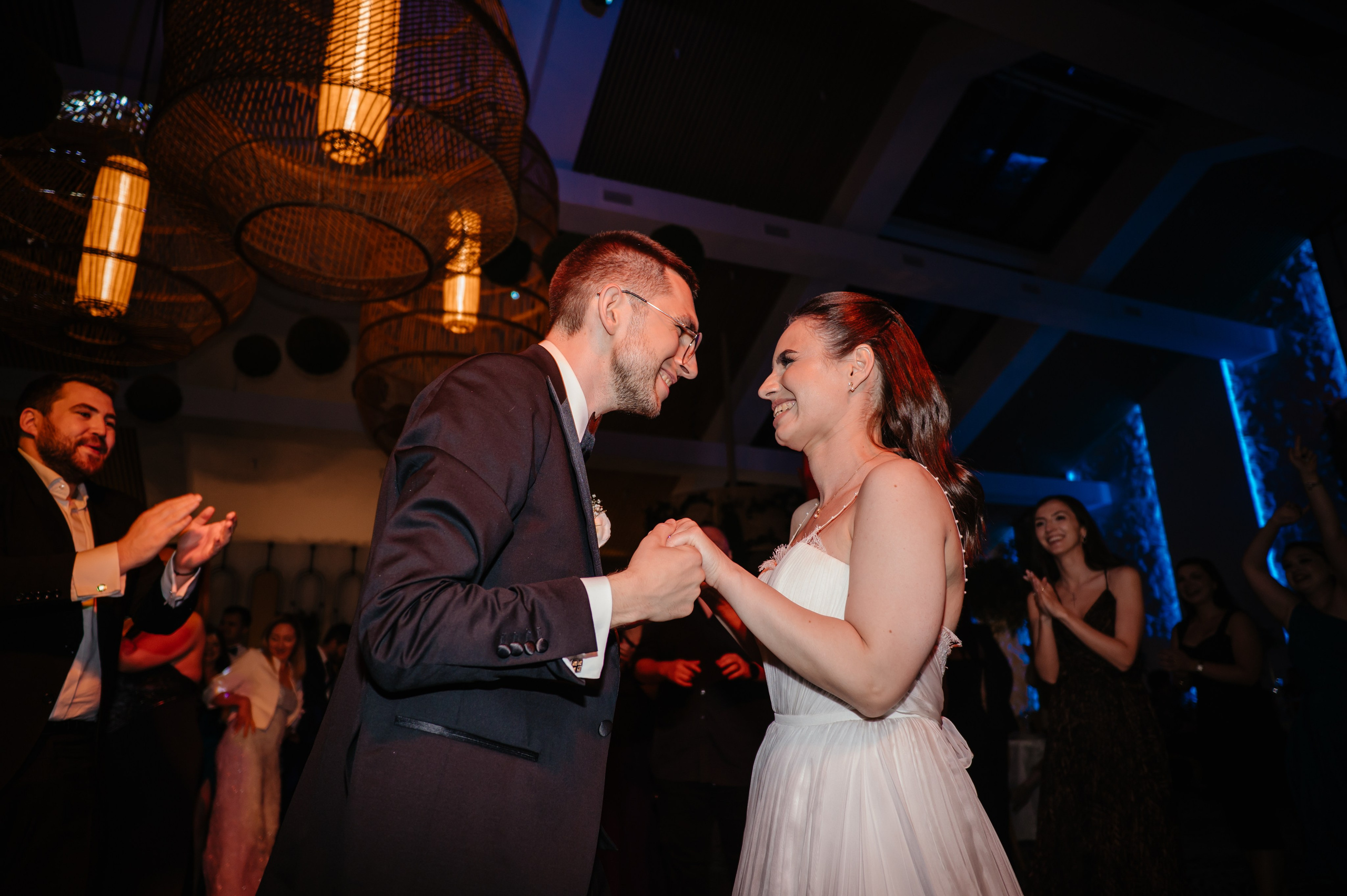 Alexandra & Bogdan. Adrian Visovan - Fotograf Iasi
