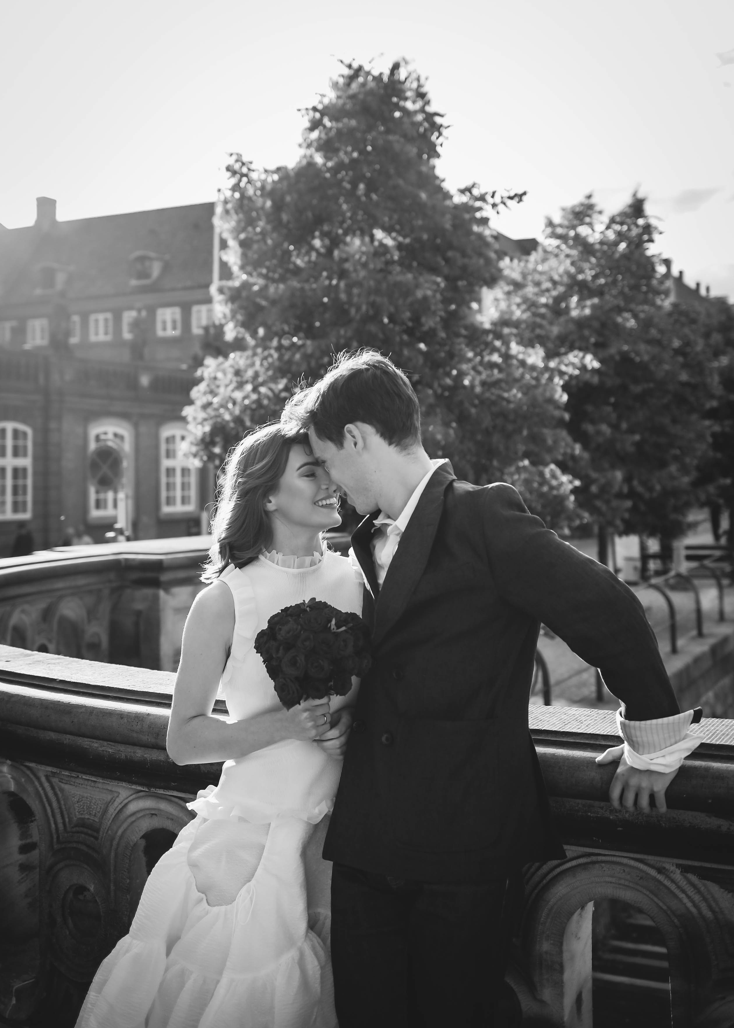 Couple from England. Professional wedding photographer in Copenhagen, Denmark — Julia Byron