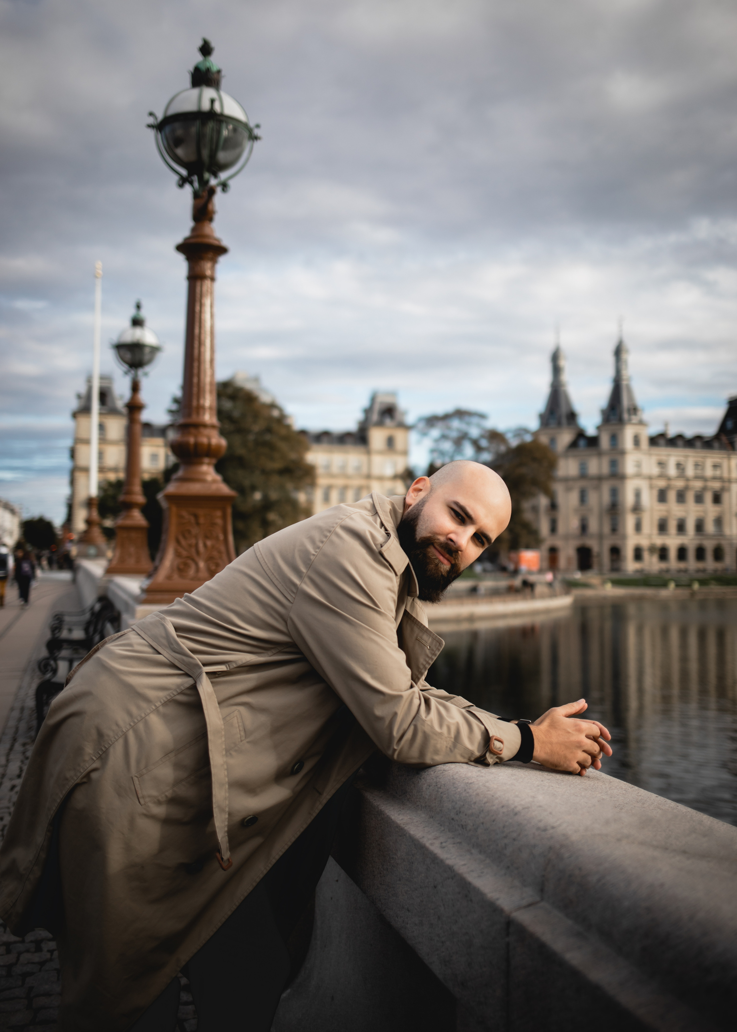 Marco pianist. Professional wedding photographer in Copenhagen, Denmark — Julia Byron