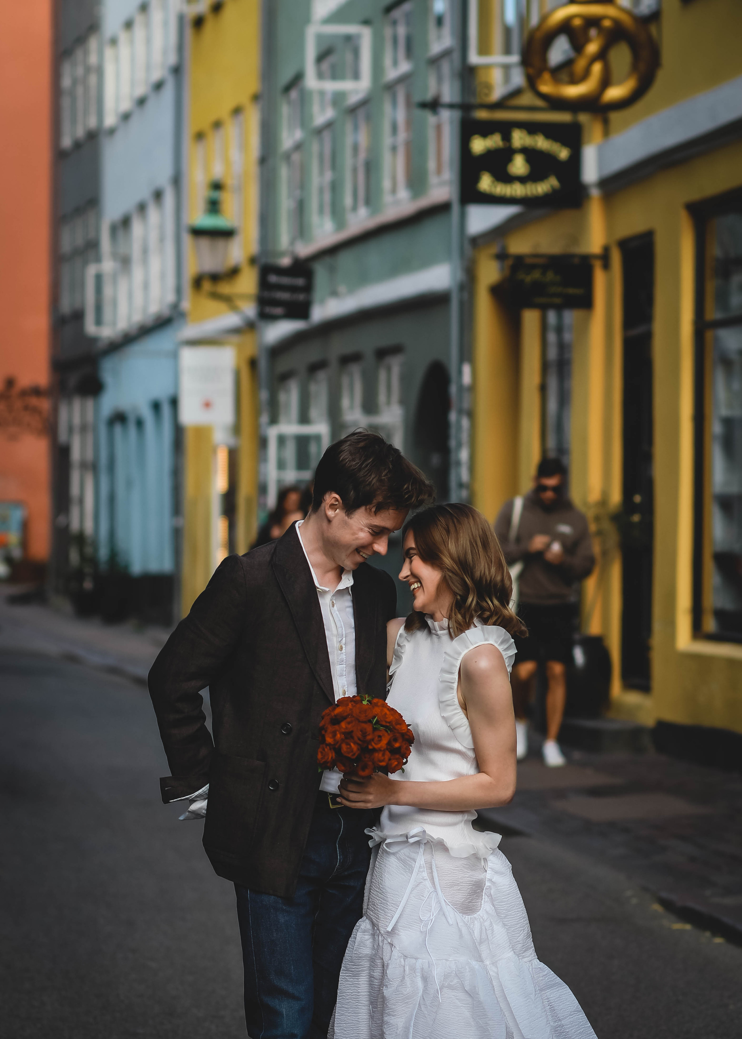 Couple from England. Professional wedding photographer in Copenhagen, Denmark — Julia Byron