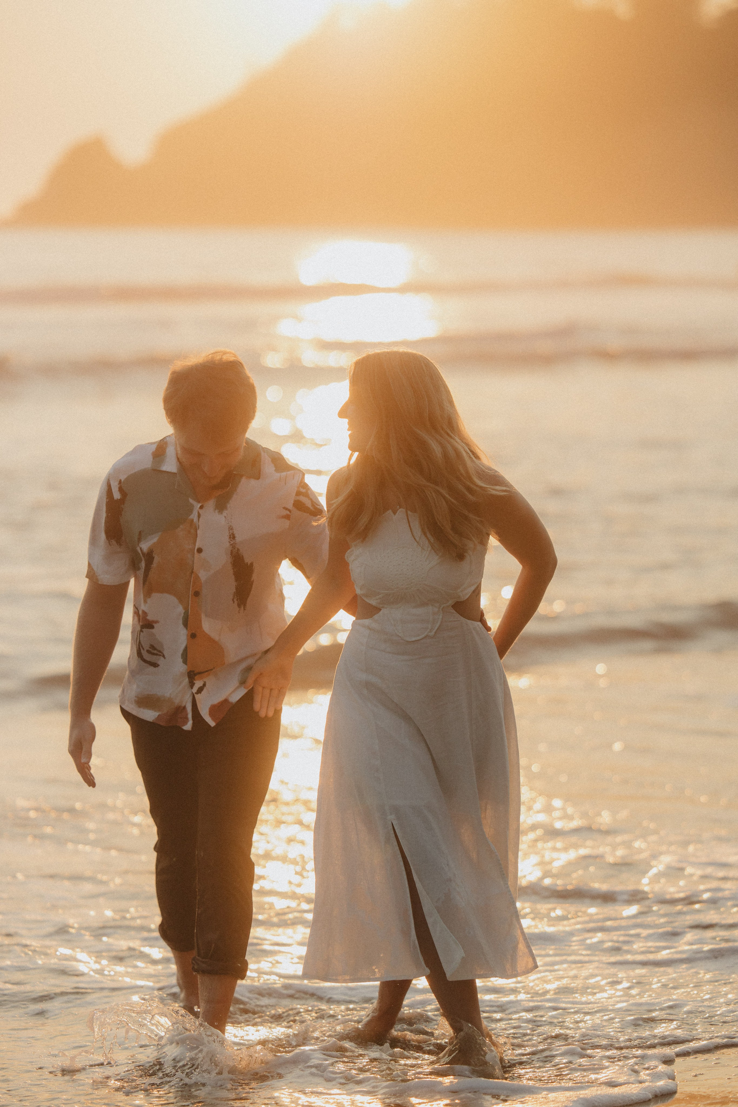 Engagement Photography at Cannon Beach | Jessie & Isaac's Session by Georgy Shishkin | Capturing Moments in Portland, Seattle, Bend & Oregon. Capturing Love in the Heart of the Pacific Northwes