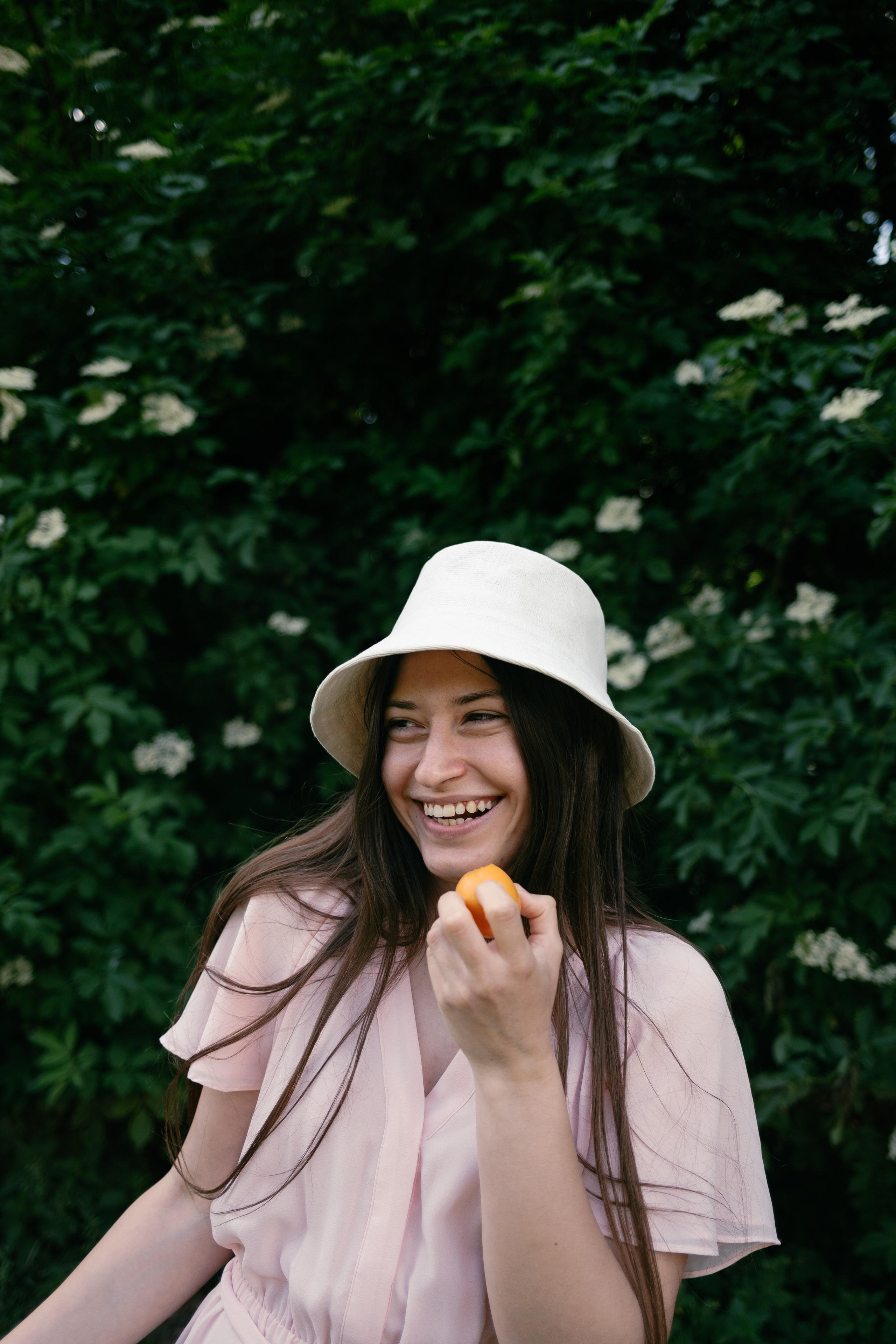 Girls Picnic photoshoot. Professional Photographer in Berlin — Portraits, Love Story, Events, F