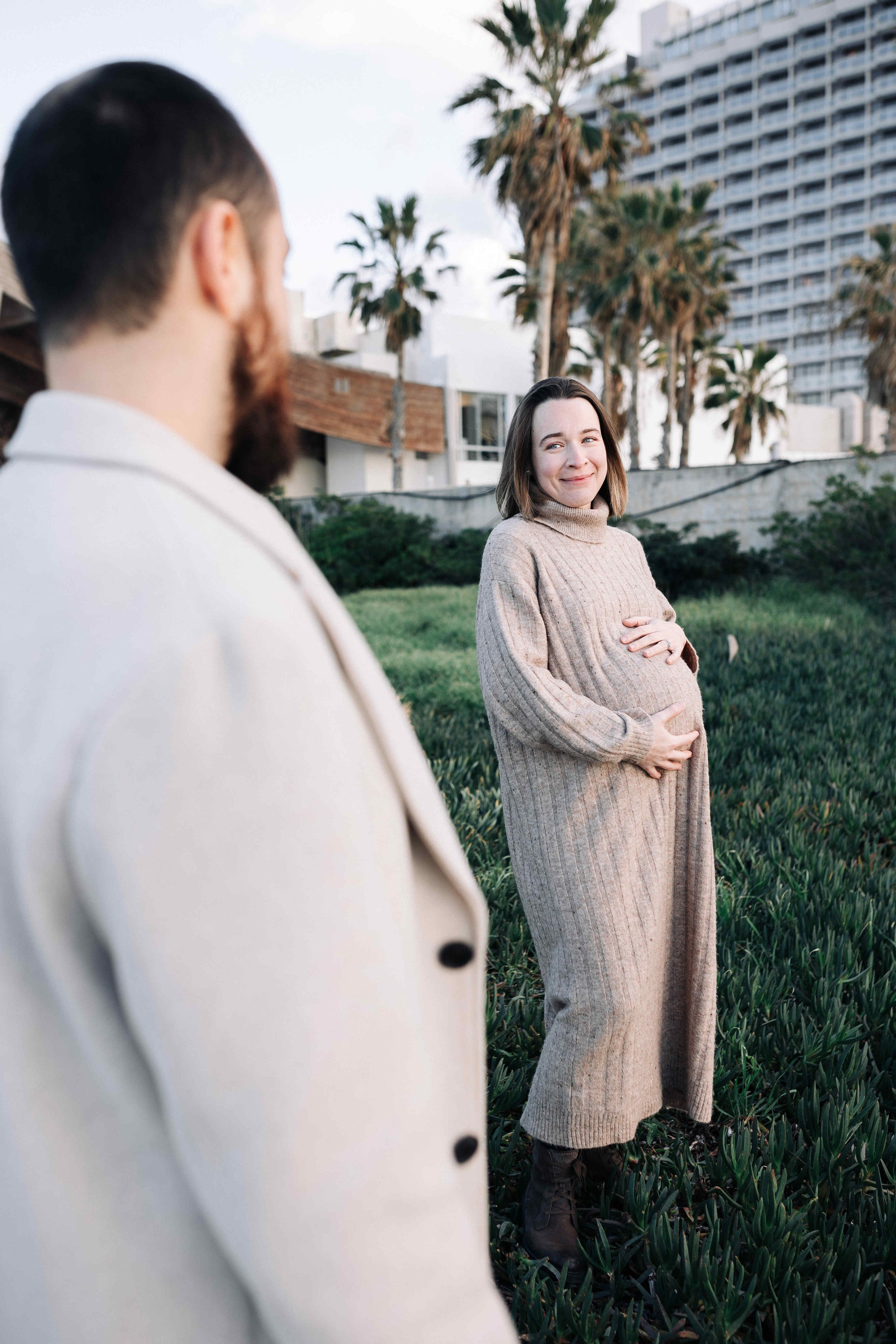 WINTER, PREGNANCY PHOTOSESSION (TEL AVIV). PHOTOGRAPHER IN ISRAEL