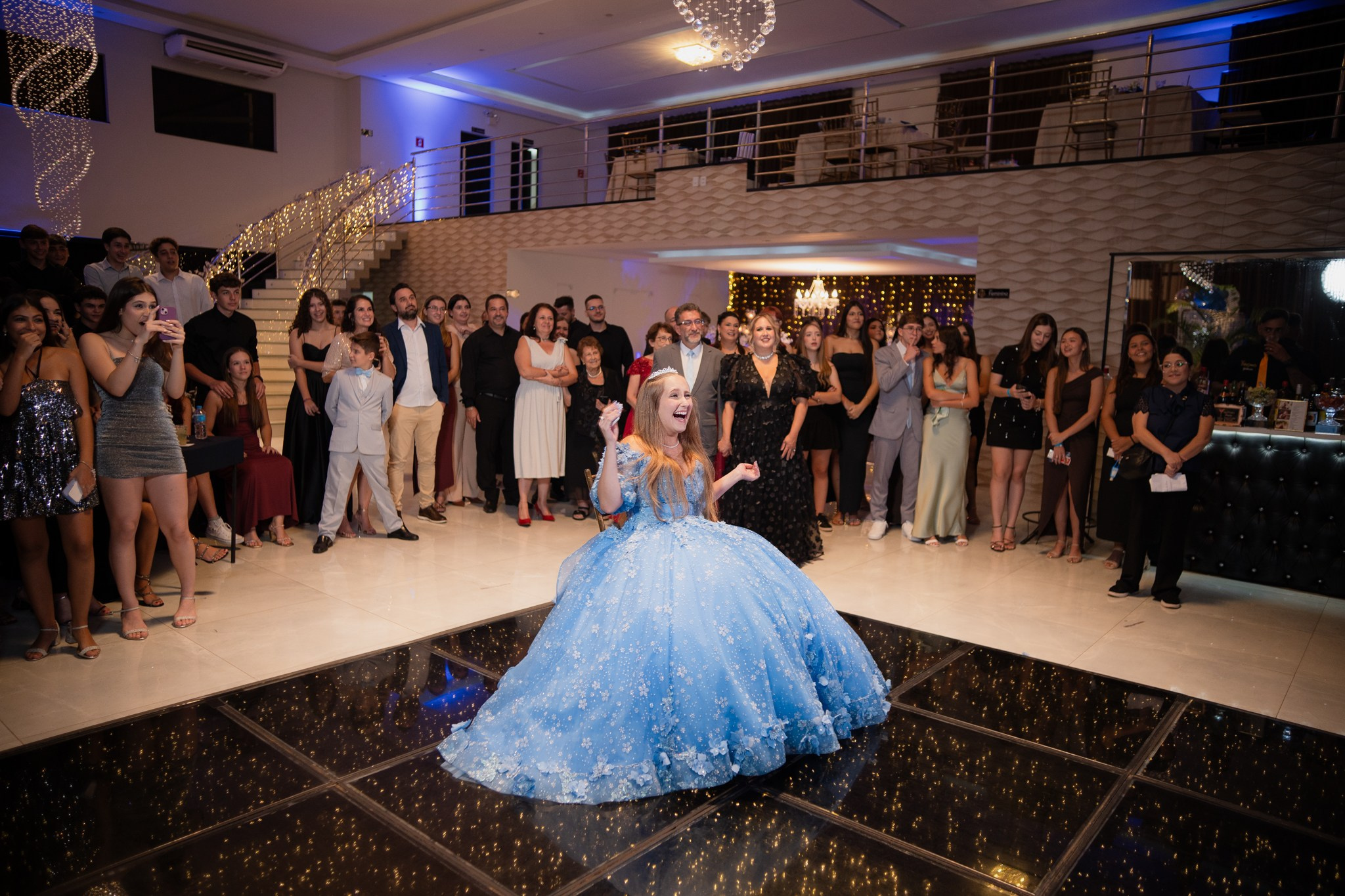 Lara — Hall Palace / Bauru SP. Robson Colaço