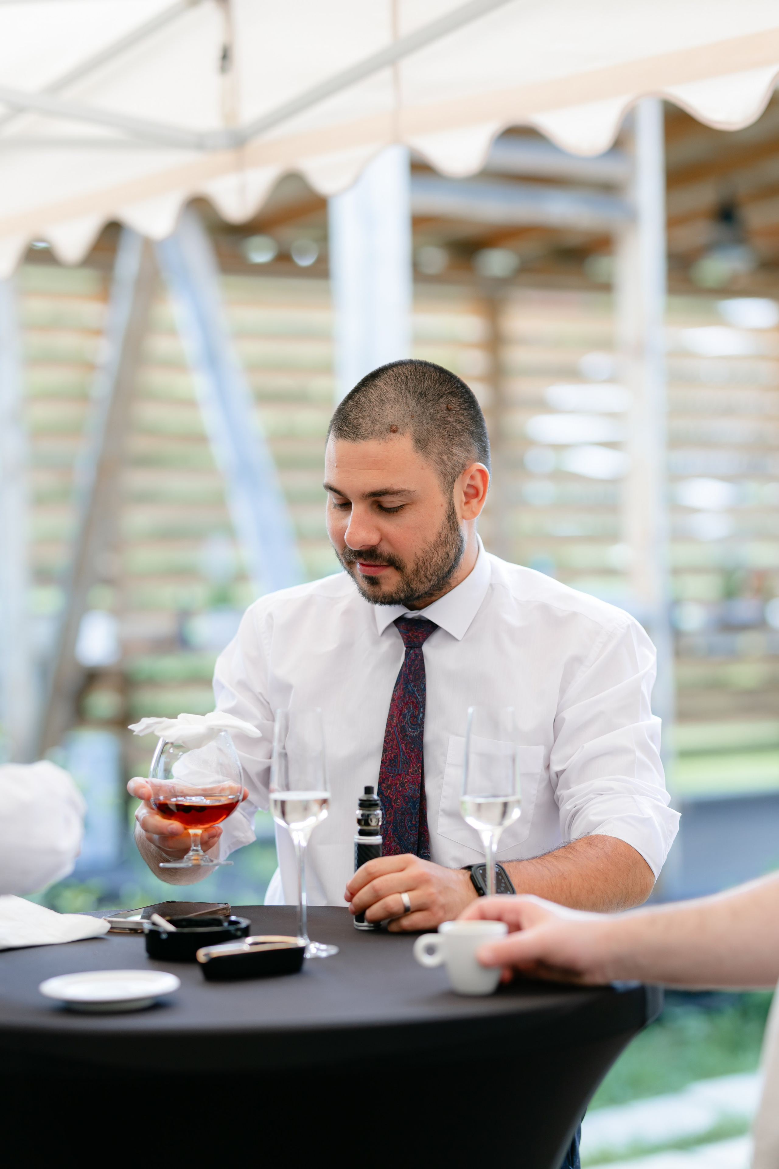 Flori & Cosmin. Main