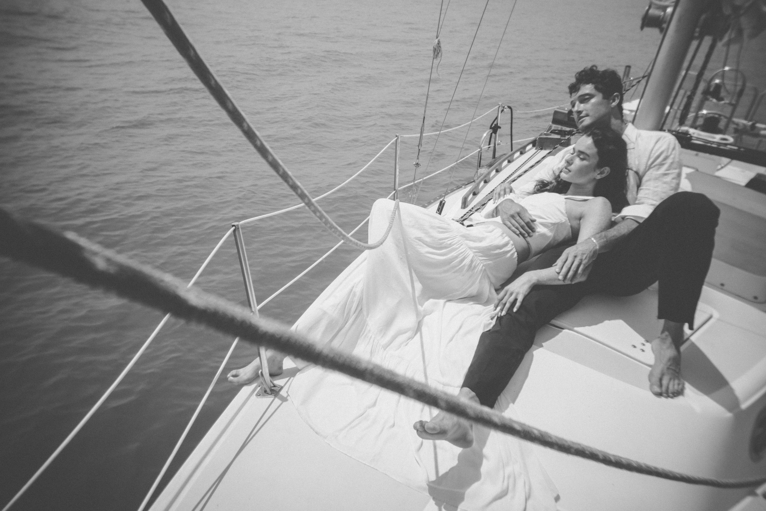Love on the boat. Main