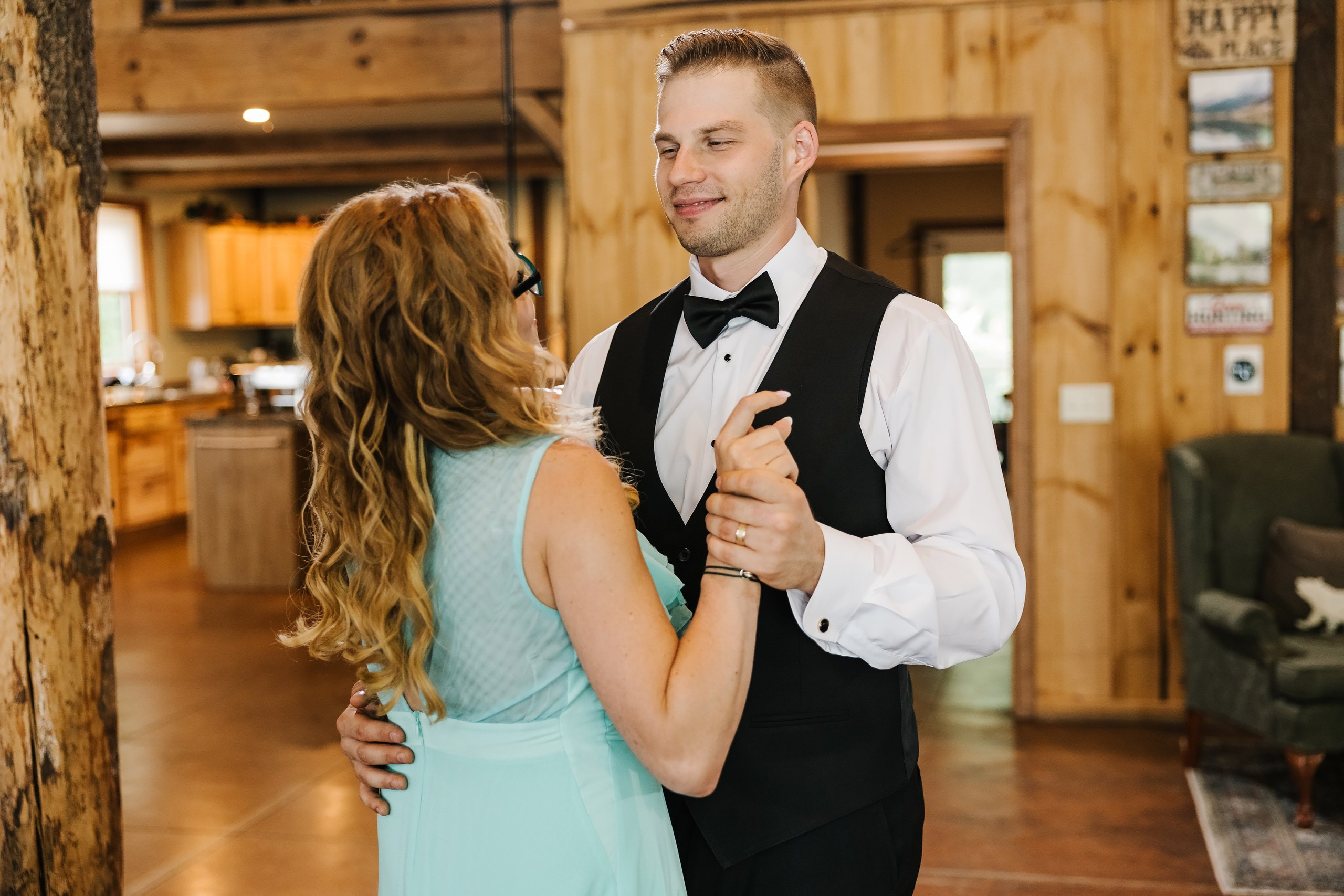 07.12.2025 Wedding. Wedding family event photographer in Chicago Nick Yushevich