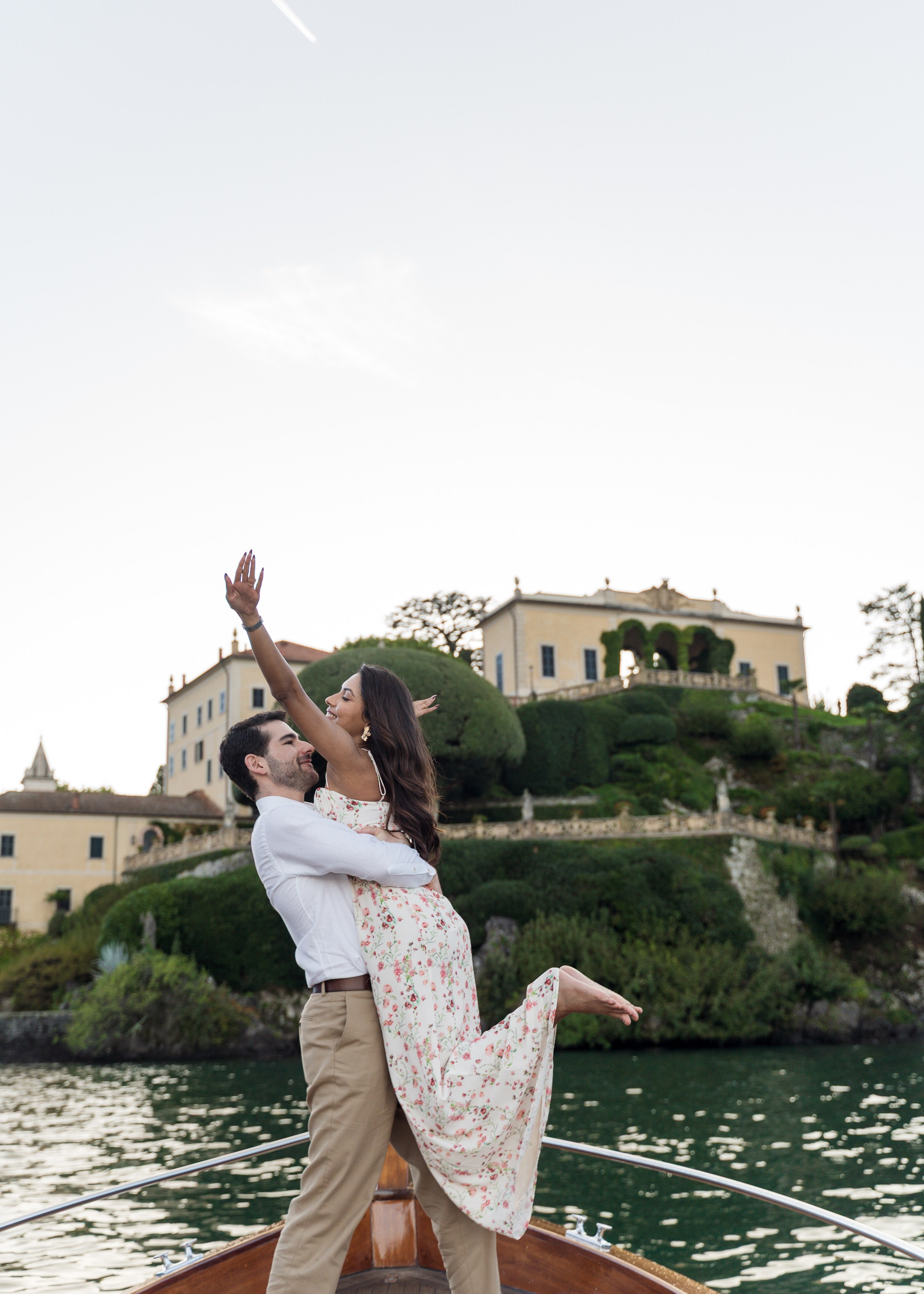 Villa Balbianello Luxury Boat Proposal. Proposal Photographer in Lake Como