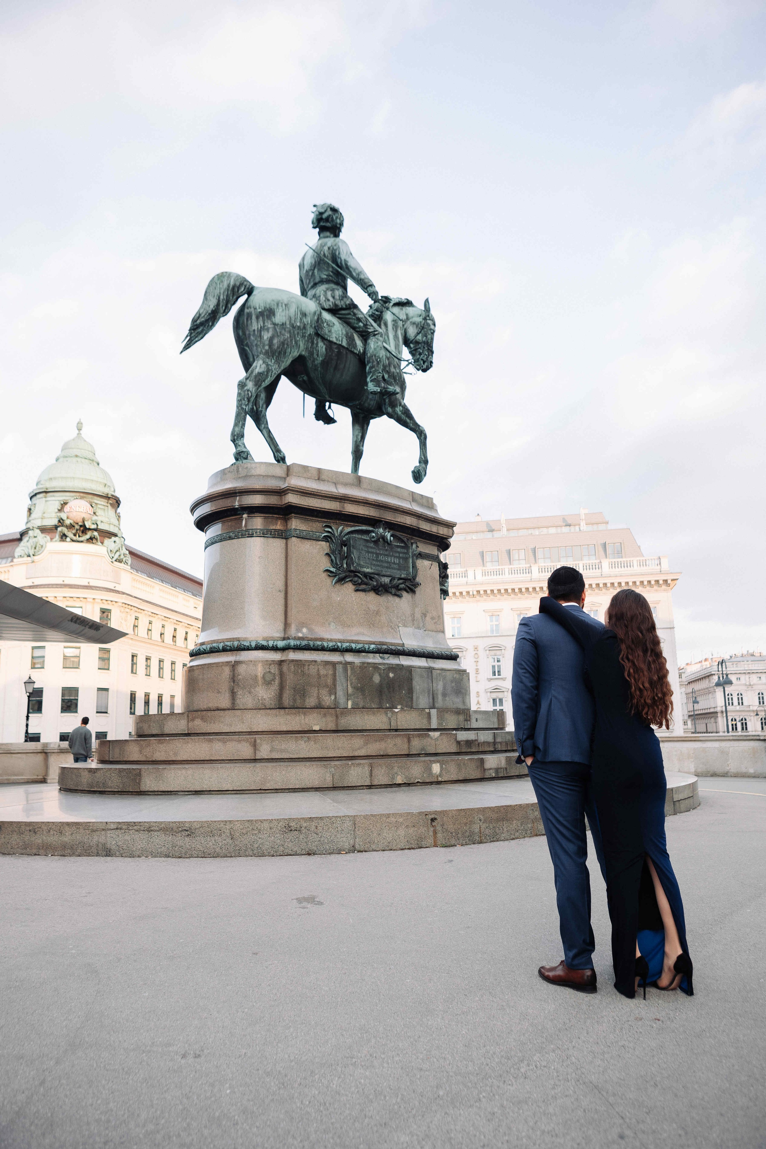 A LOVE STORY IN VIENNA. PHOTOGRAPHER IN ISRAEL