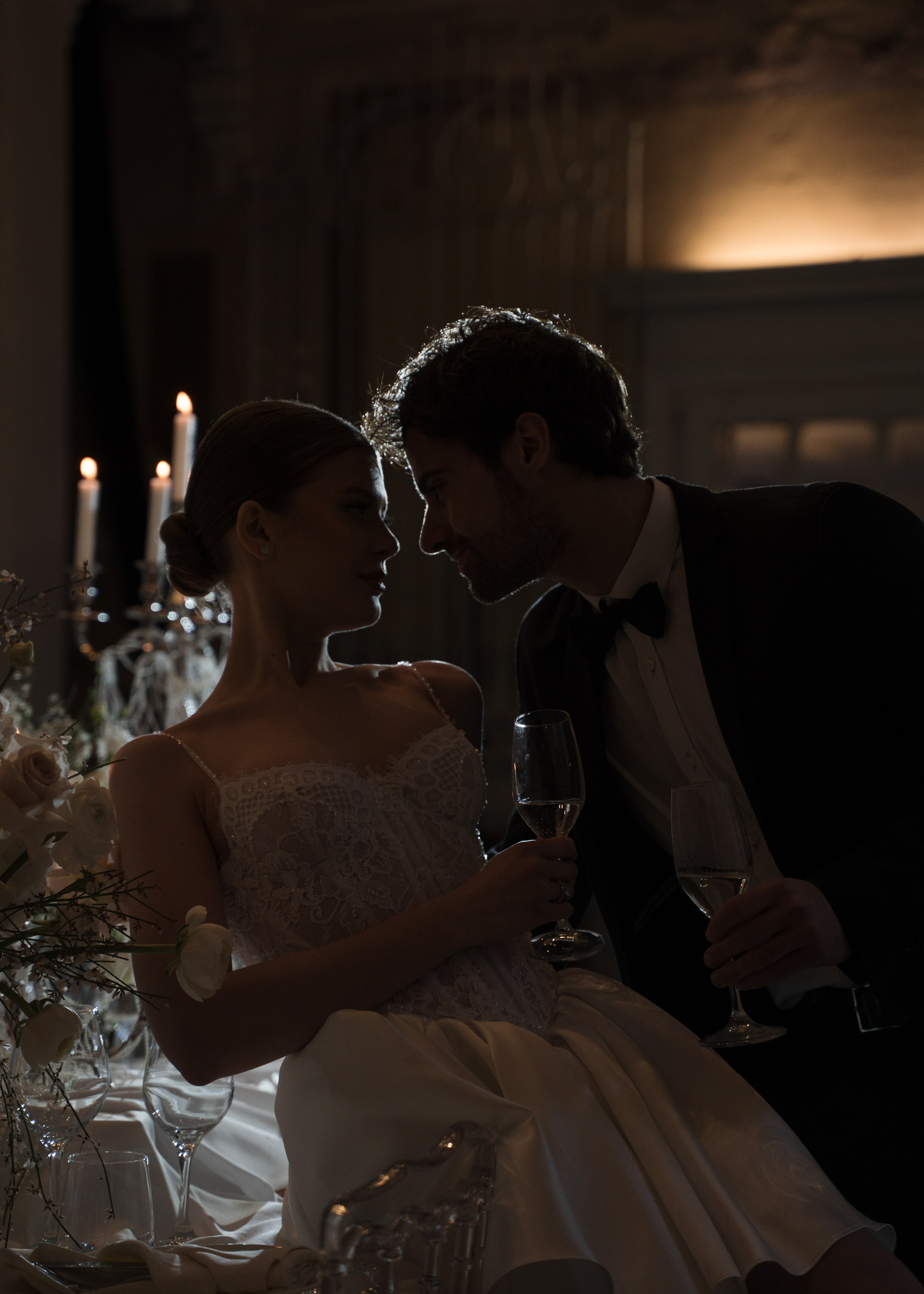 Intimate wedding in Milan. Proposal Photographer in Lake Como