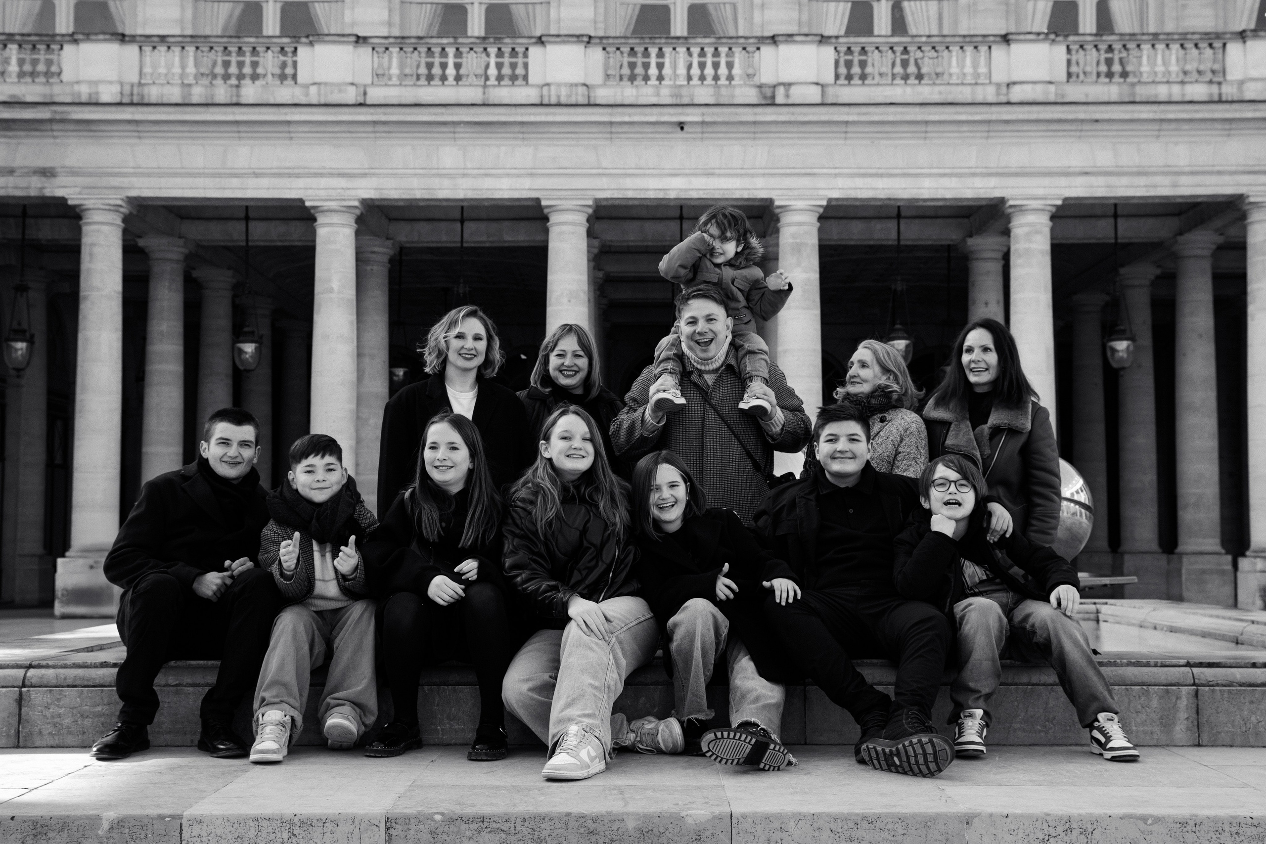 Big Family Photoshoot in Paris — Natural & Lifestyle Moments. Paris Wedding Photographer