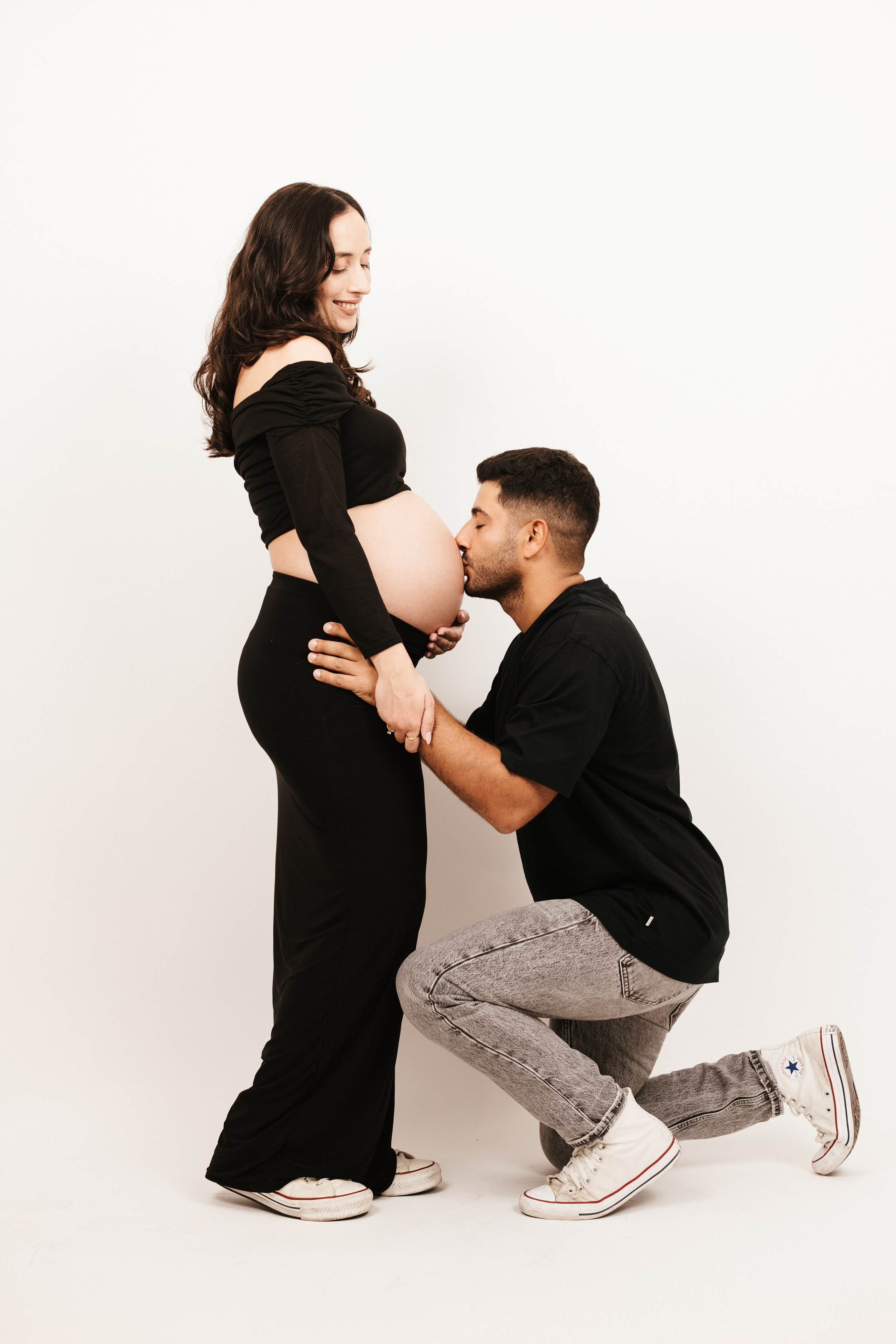 MATERNITY. Giannis Ioannou