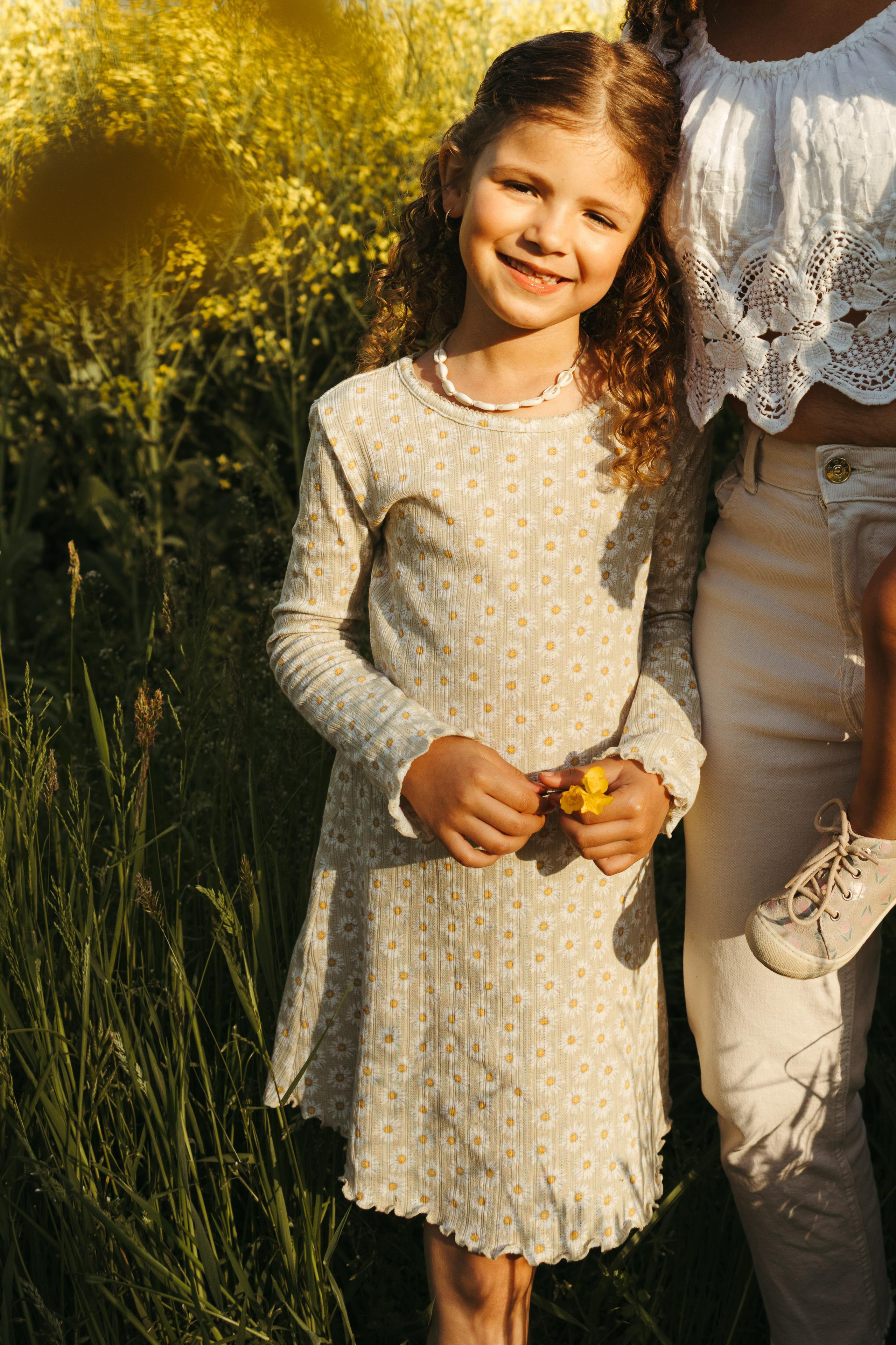 Mädels unter sich. Familienfotografin in Bern, Schweiz