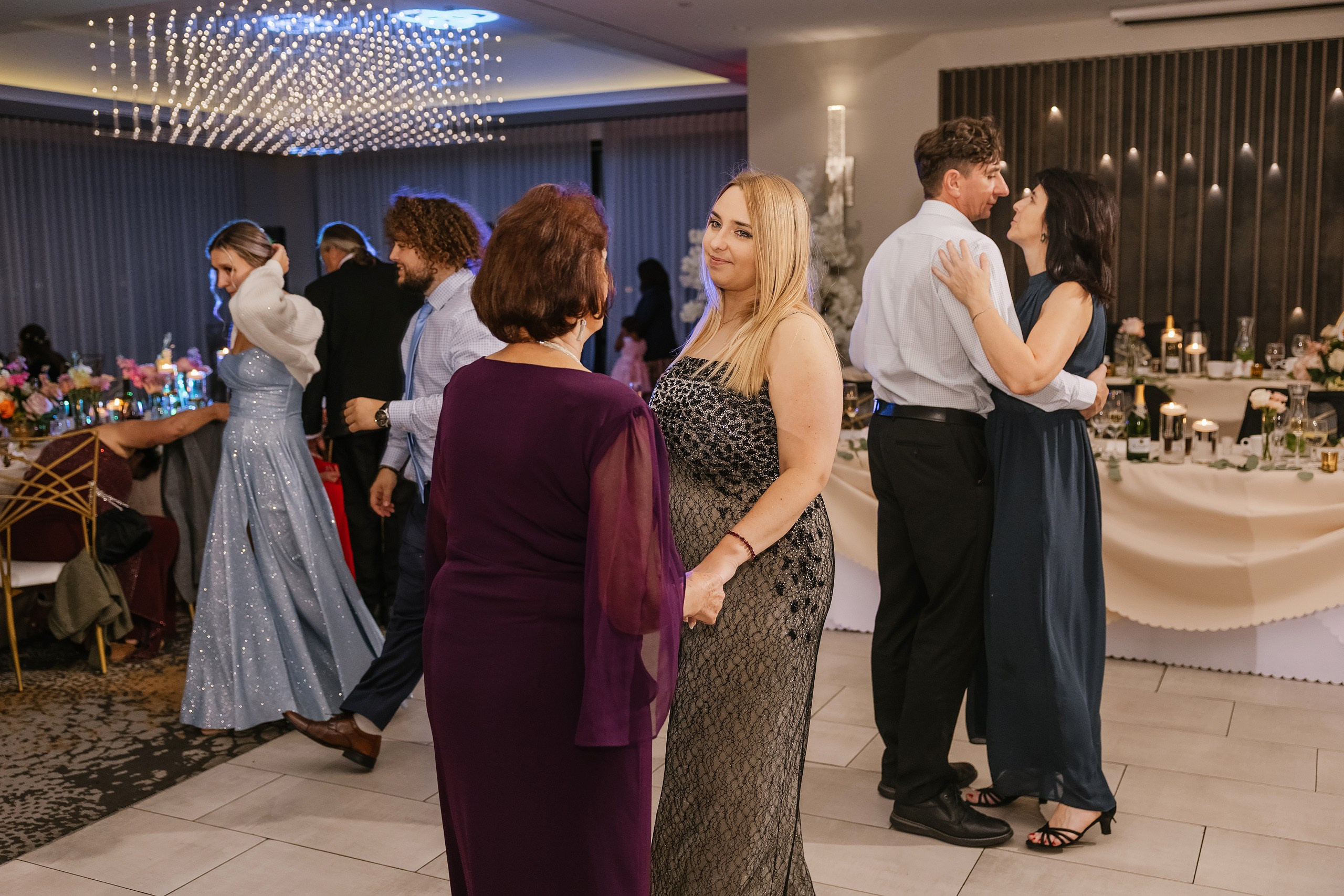 09.06.2025 Wedding. Wedding family event photographer in Chicago Nick Yushevich