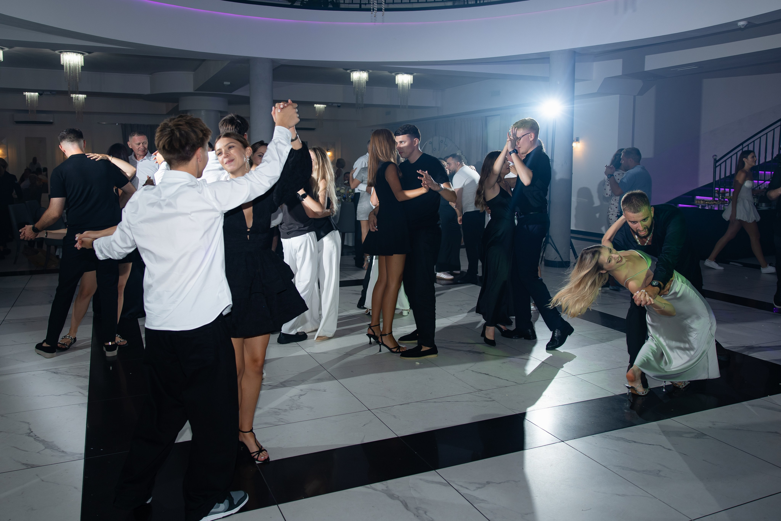 Артур + Анастасія. Весільний, сімейний фотограф Варшава