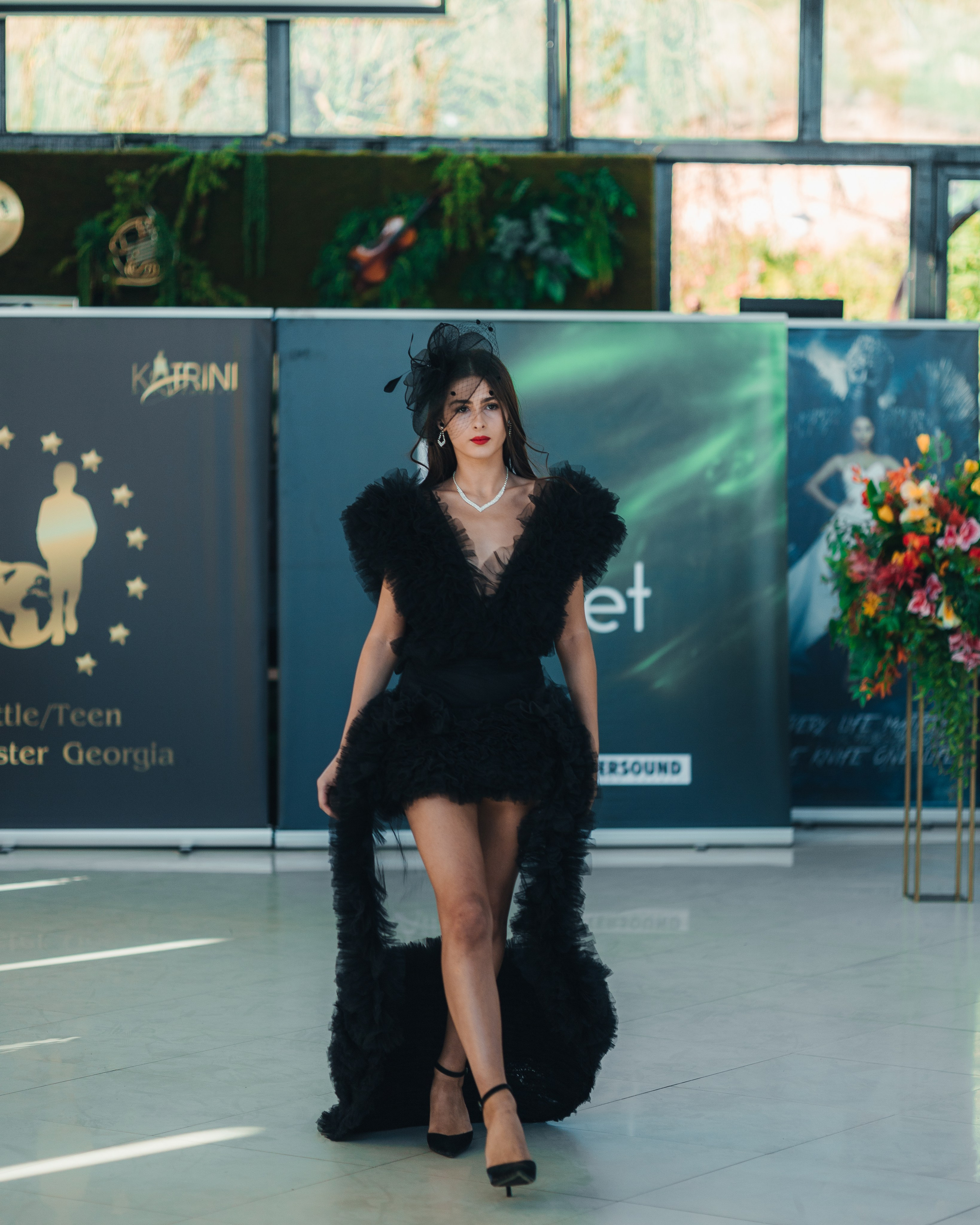 F A S H I O N. Bspander