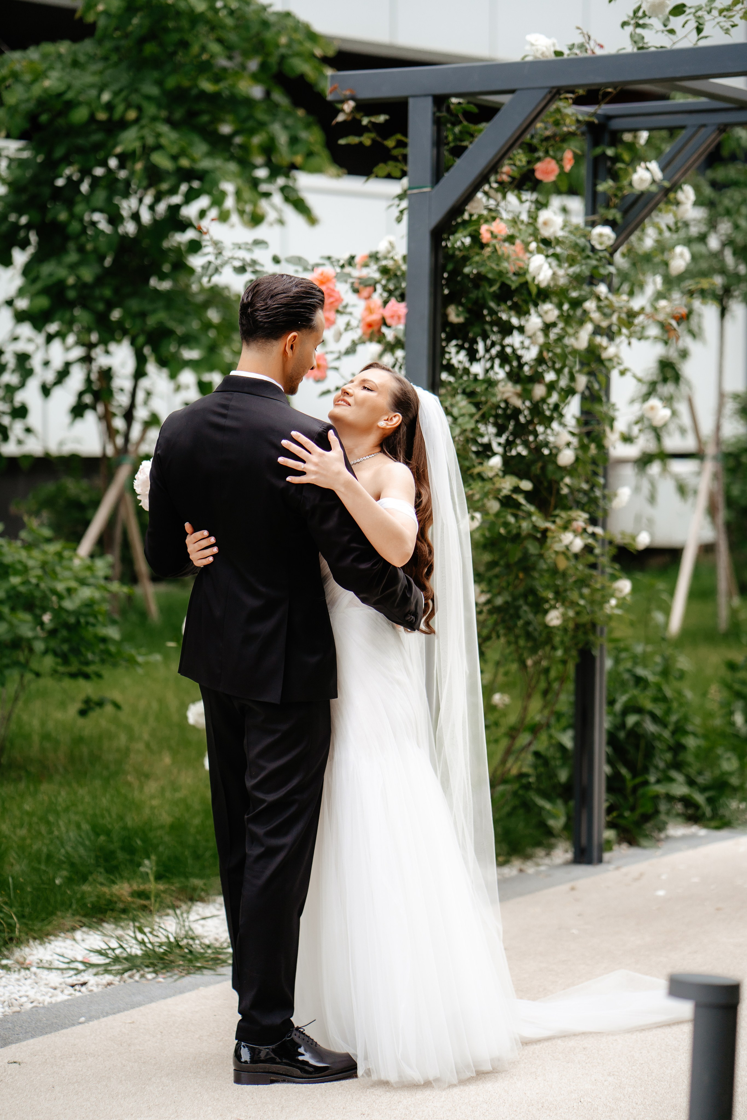 Nunta Ana si Andrei — Love story de Mai. Fotografi de nunta in Bucuresti, Iulia si Stefan Ovidiu
