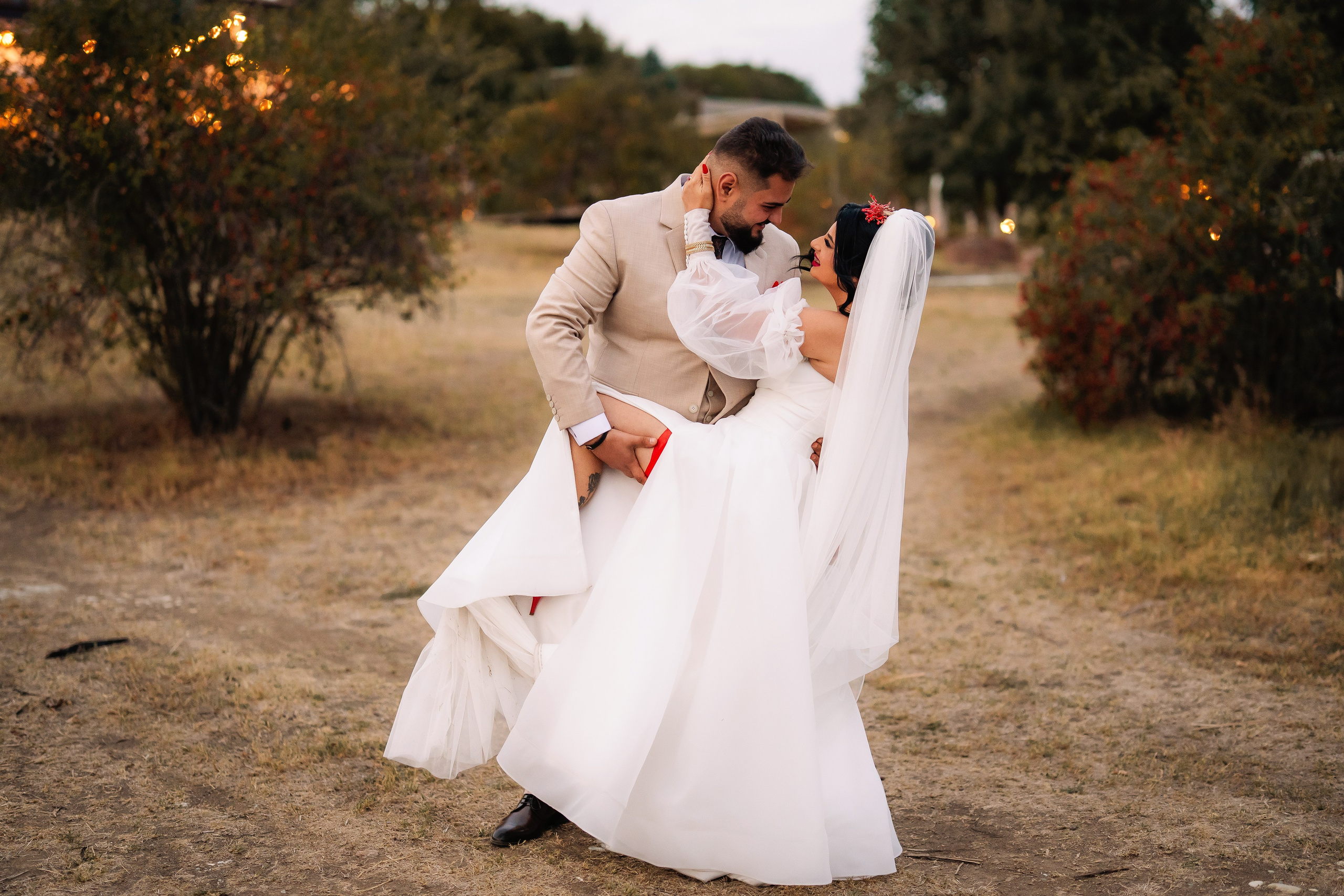 Camelia si Andrei - Traditional Love Story. Fotografi de nunta in Bucuresti, Iulia si Stefan Ovidiu