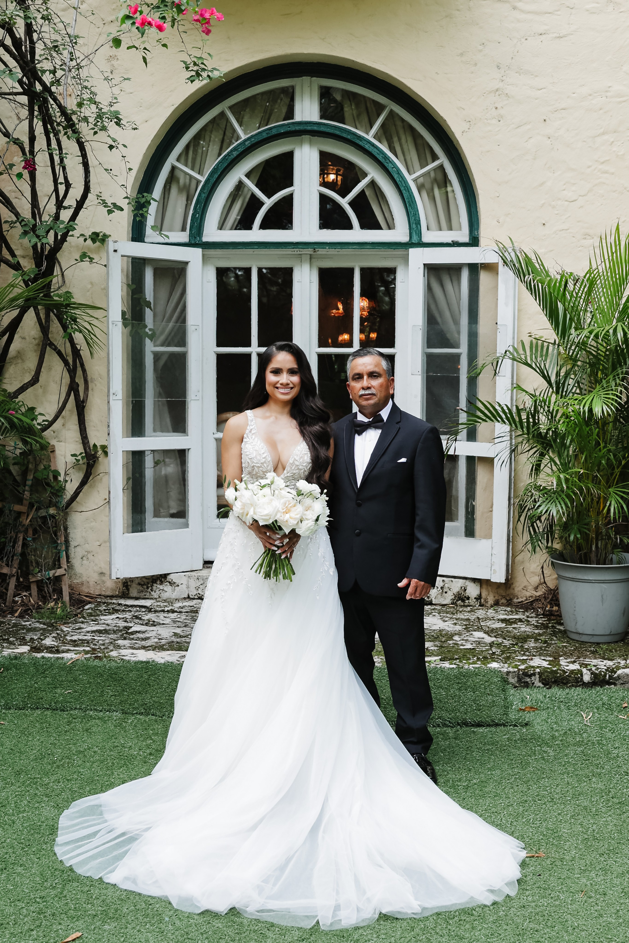 Classic Elegance Meets Modern Love | Martha & Julius at Villa Woodbine. YES I DO PRODUCTION — Wedding photography&videography